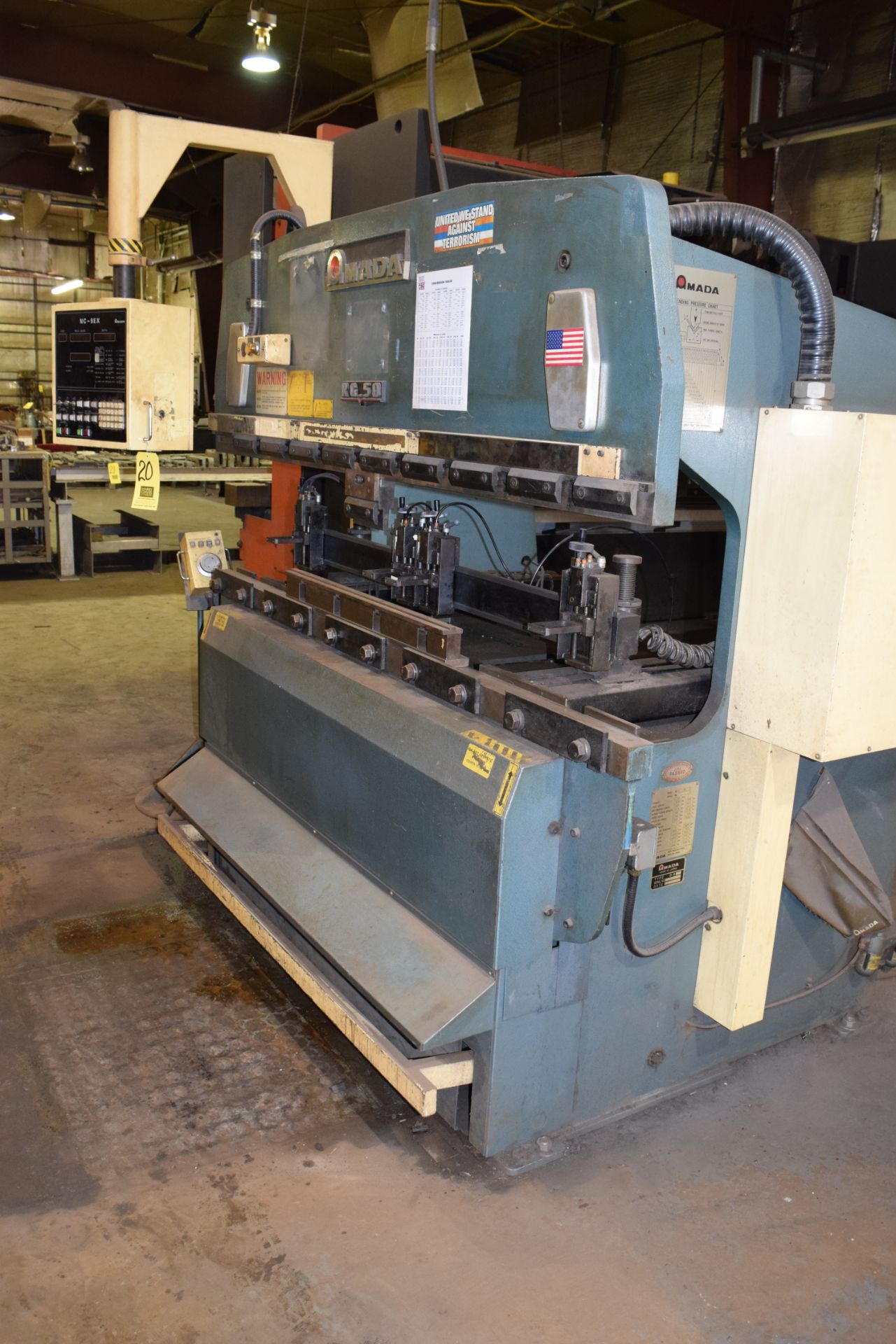 Amada 6' CNC Hydraulic Press Break, Model: RG-50, SN: 505538, with Amada NC 9EX, Control Back Gauge, - Image 2 of 2