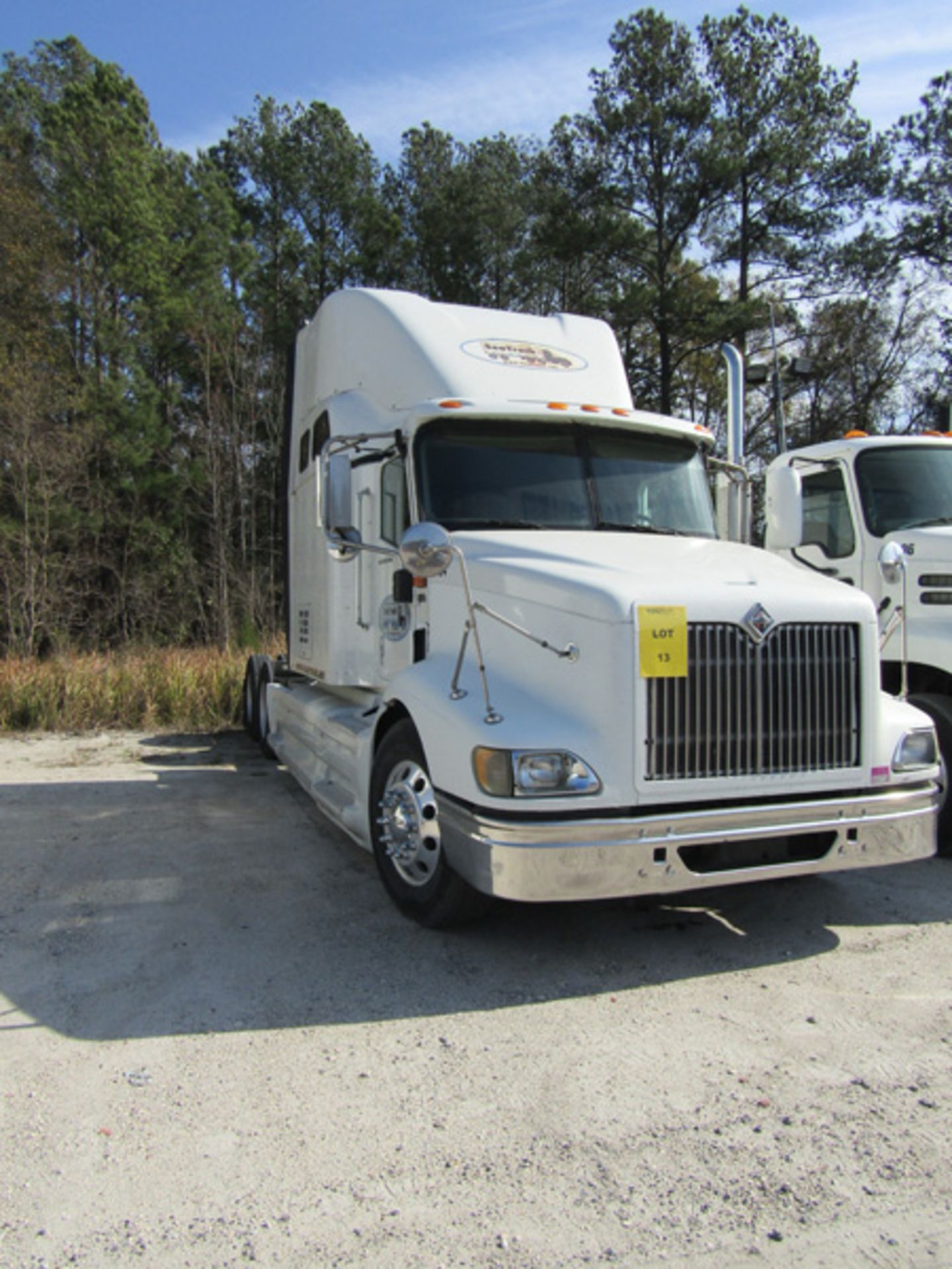 2007 International 9200i Tractor w/sleeper Vin# 2HSCEAPR77C340183 Mileage 798947 EQ# ST34 -