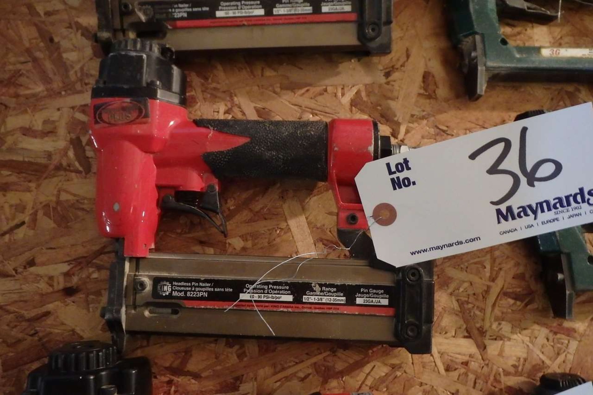 King 8223PN Pneumatic Pin Nailer