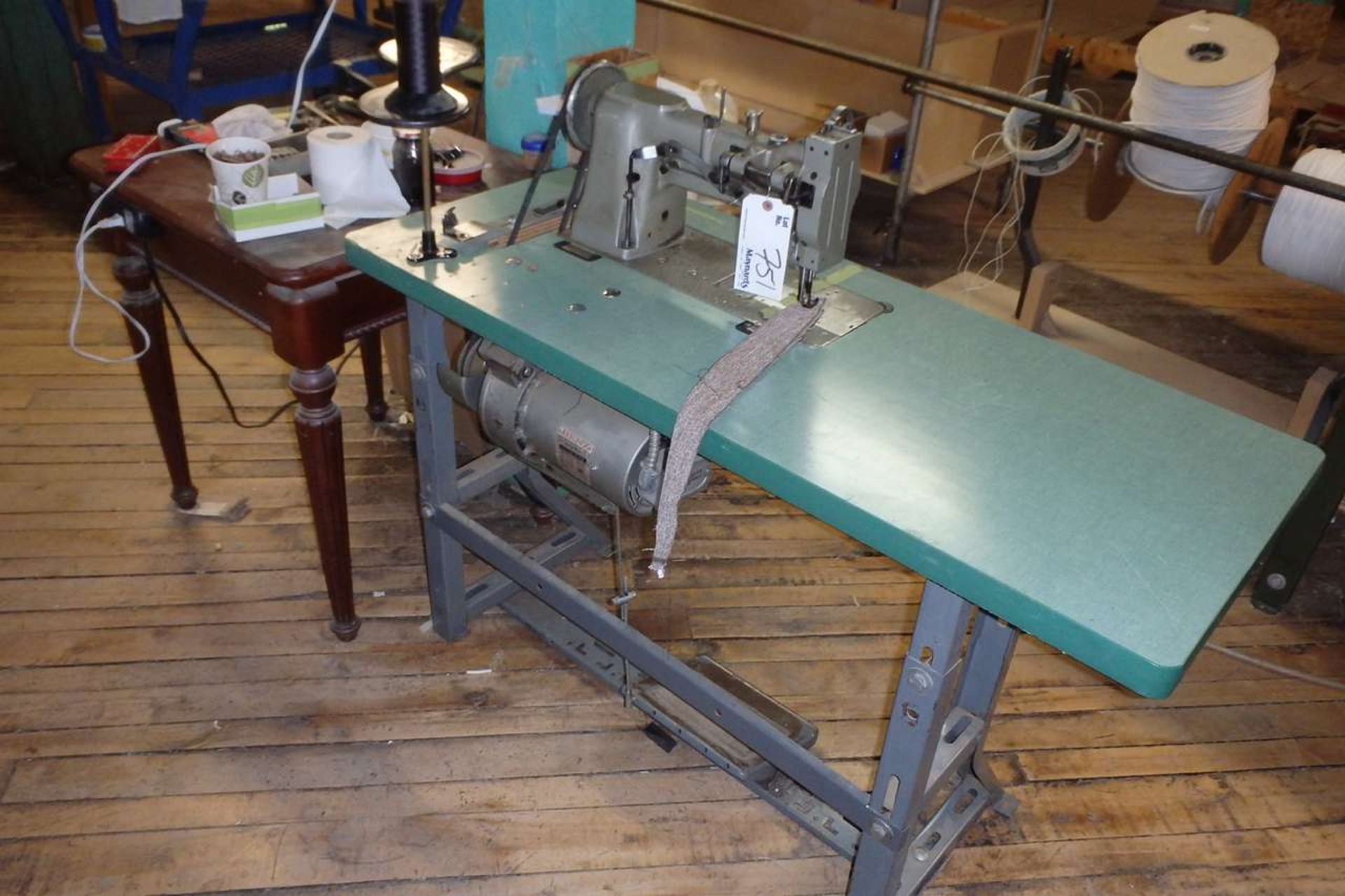 Juki LU-563 Sewing Machine