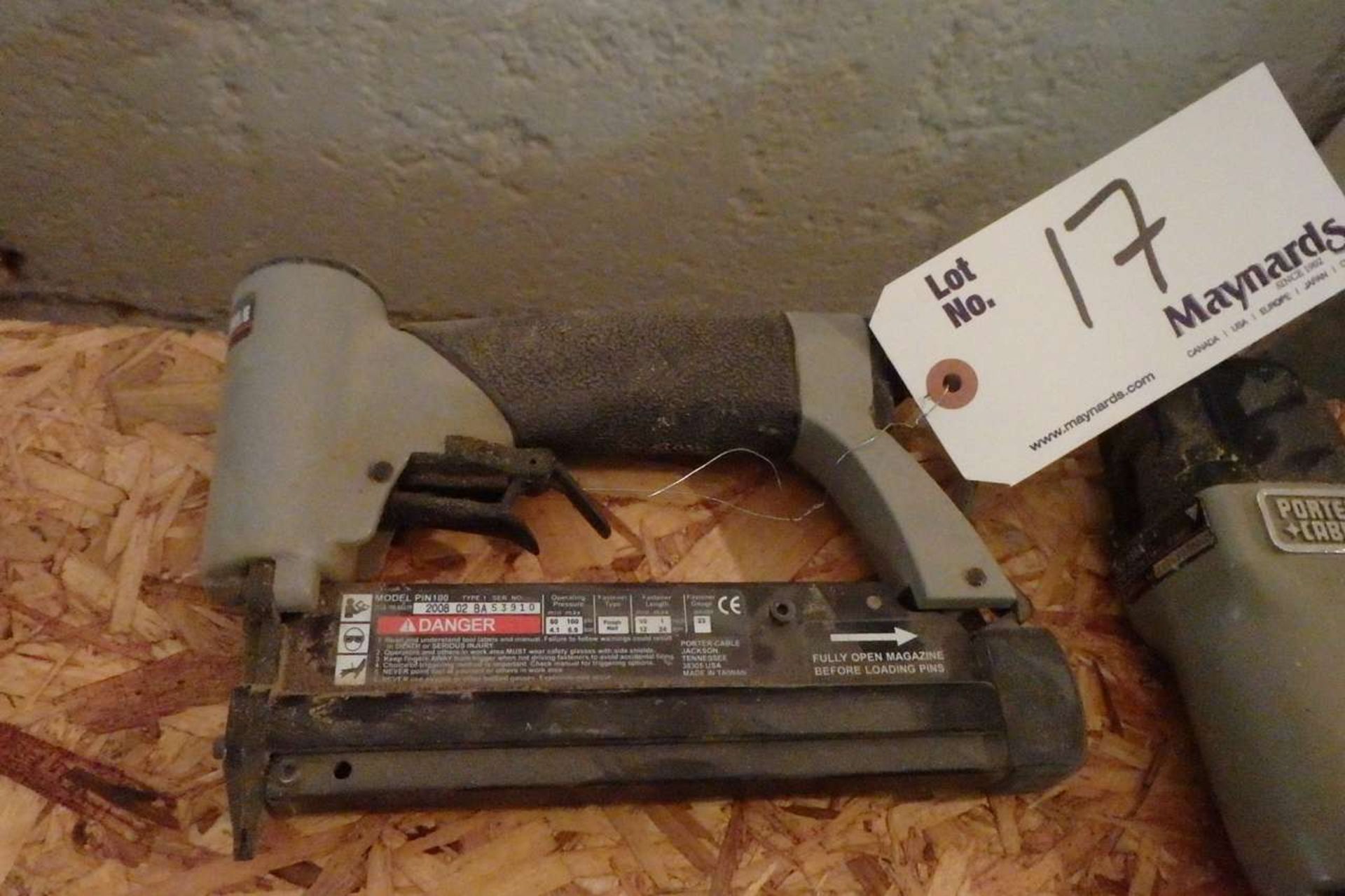 Porter Cable PIN100 Pneumatic Pin Nailer