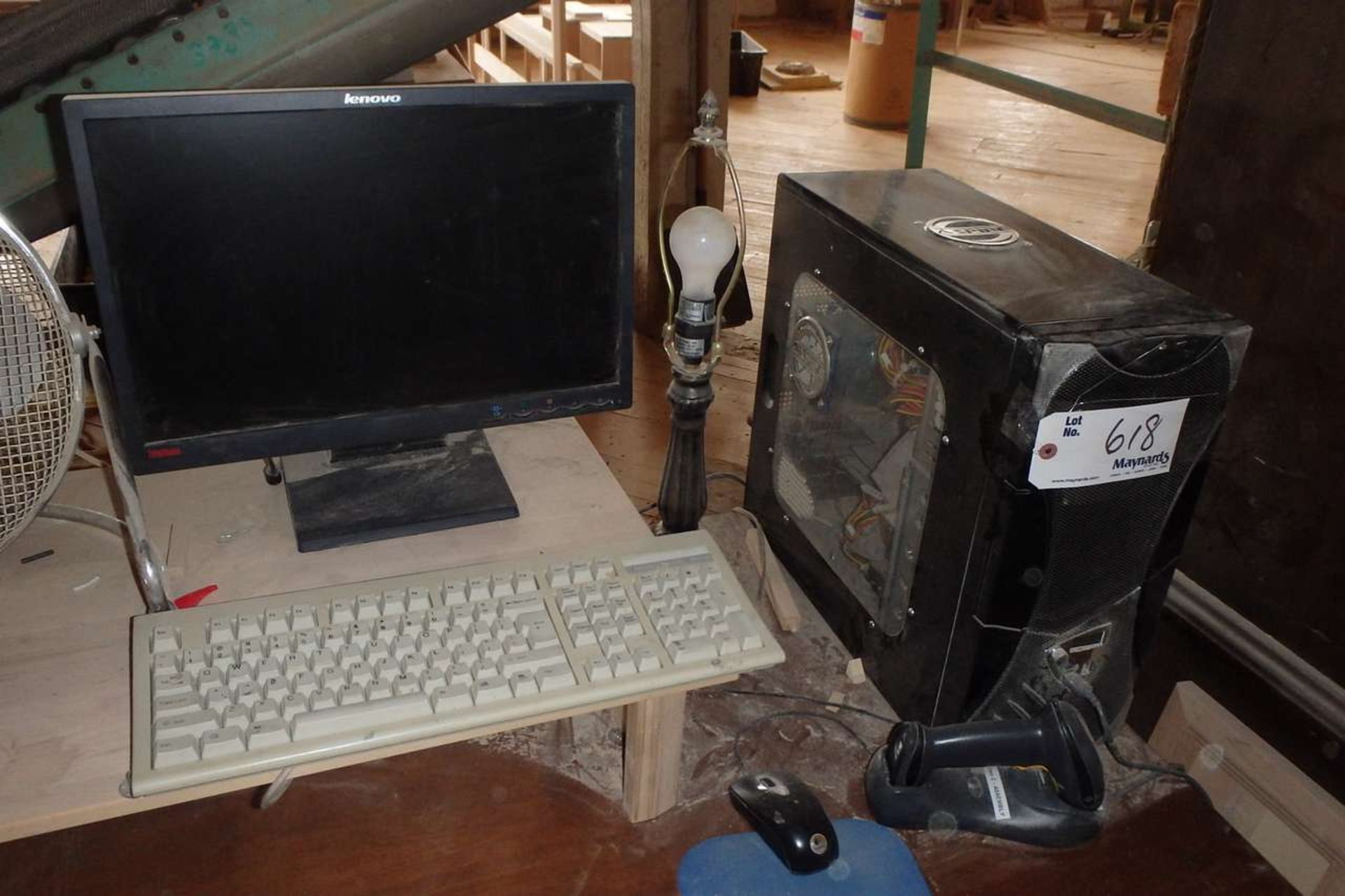 Aspire Computer, LCD Monitor, Keyboard, Mouse, Reader