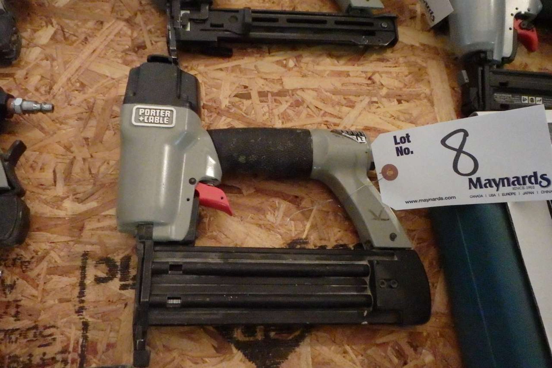 Porter Cable BN200A Pneumatic Brad Nailer