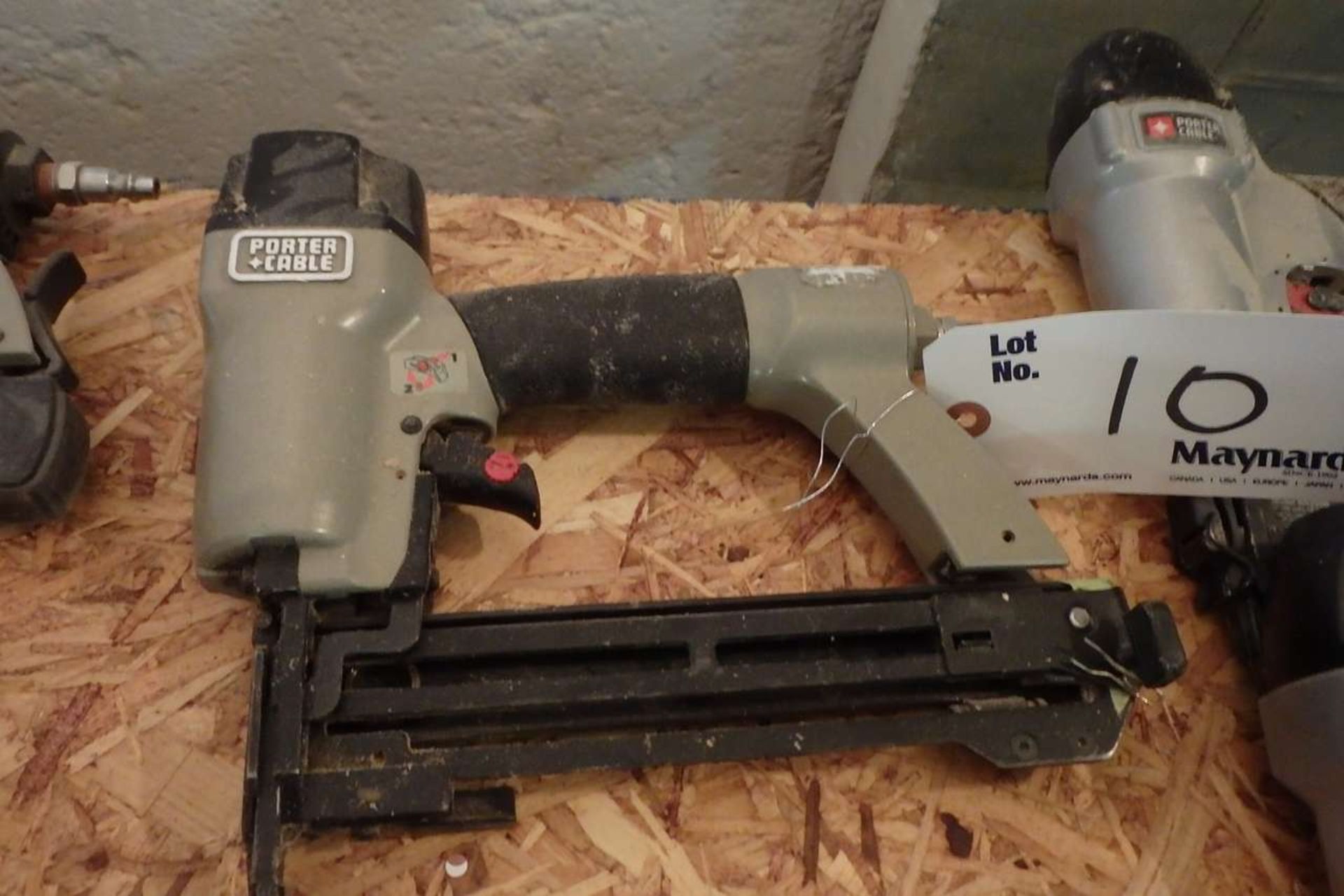 Porter Cable NS150A Pneumatic Stapler