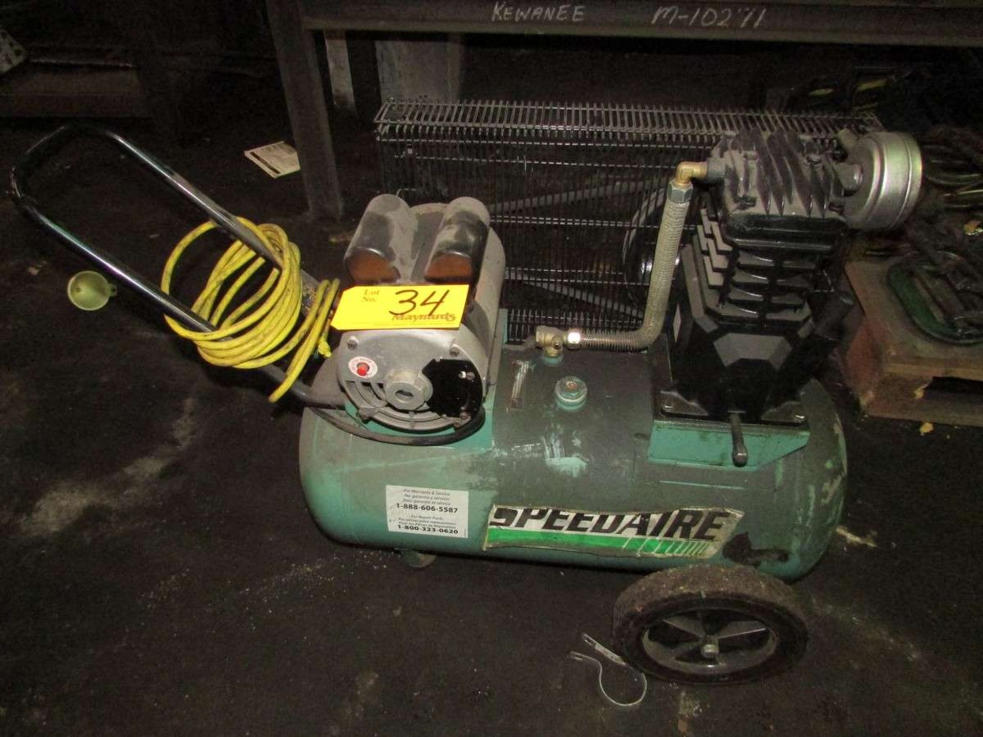 Speedaire 1NNF4 (AGM05) Portable Air Compressor