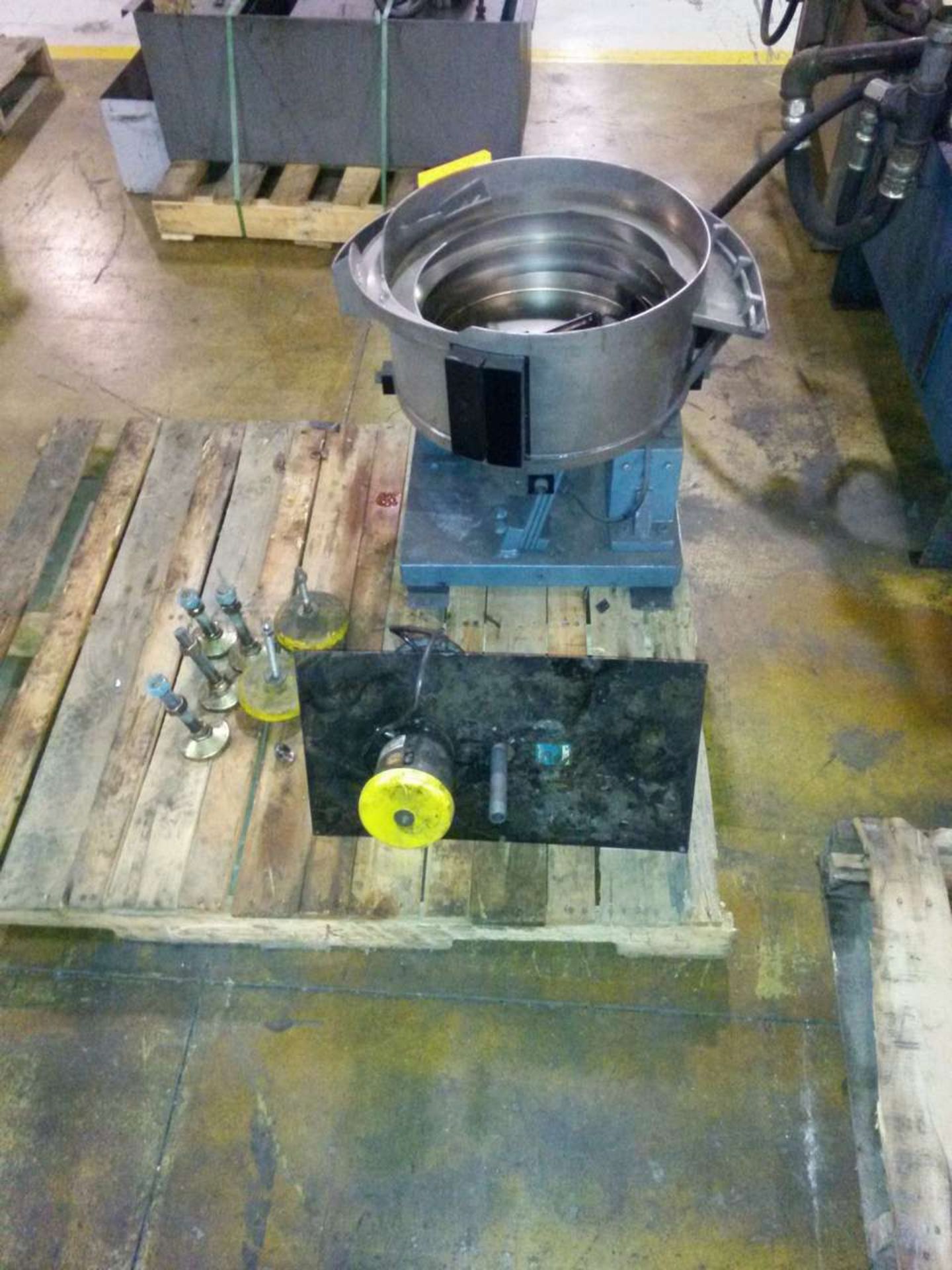 IFS Vibratory Bowl Feeder - Image 3 of 4