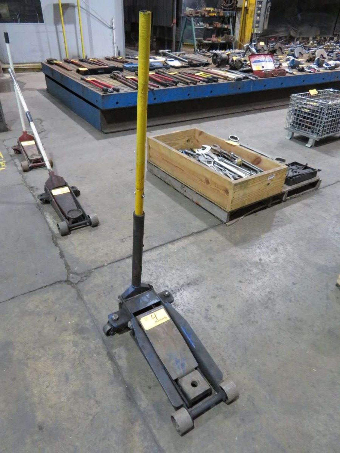 Napa 3-Ton Floor Jack