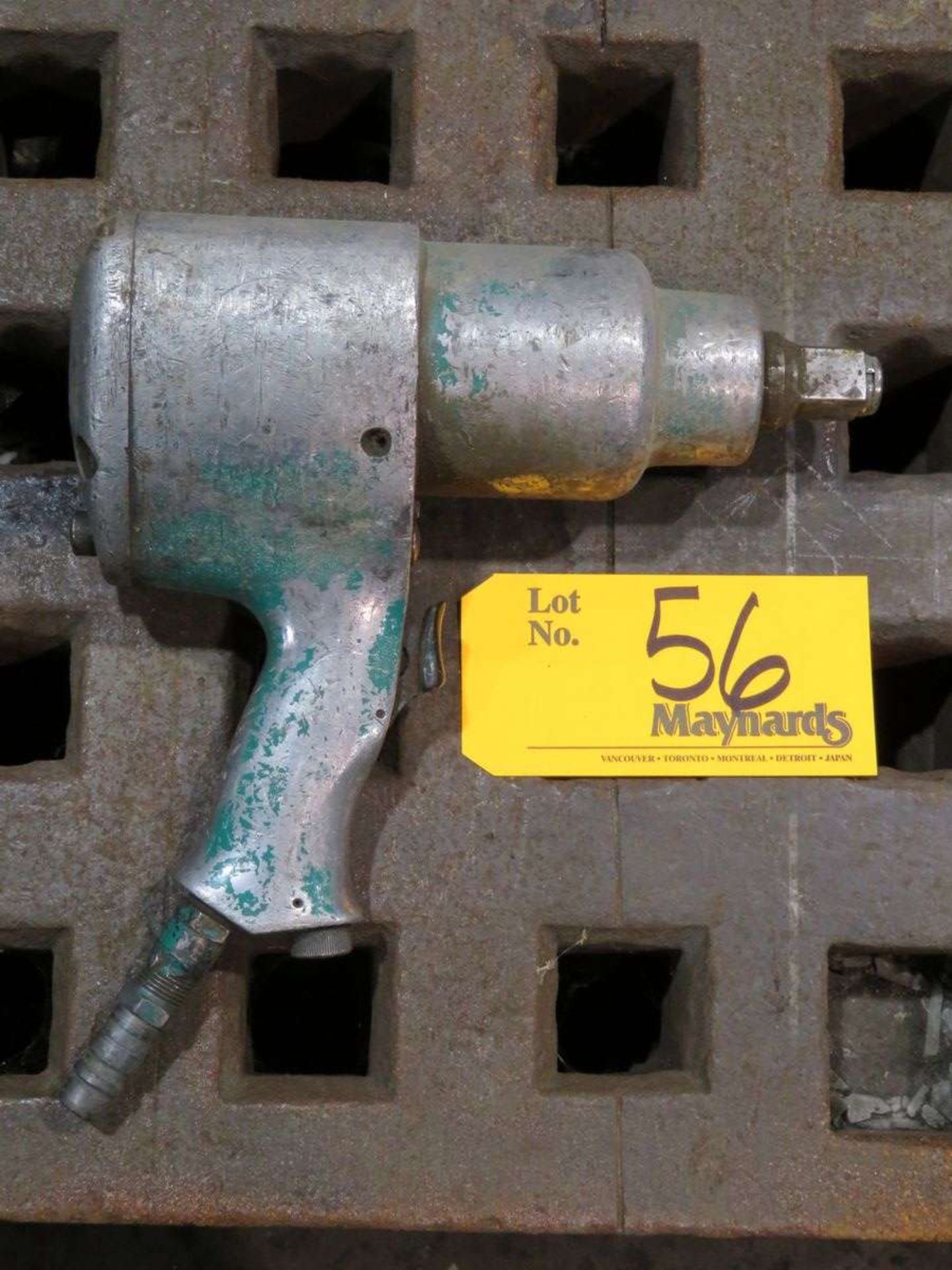 Craftsman 875.18582 3/4" Pneumatic Impact Wrench