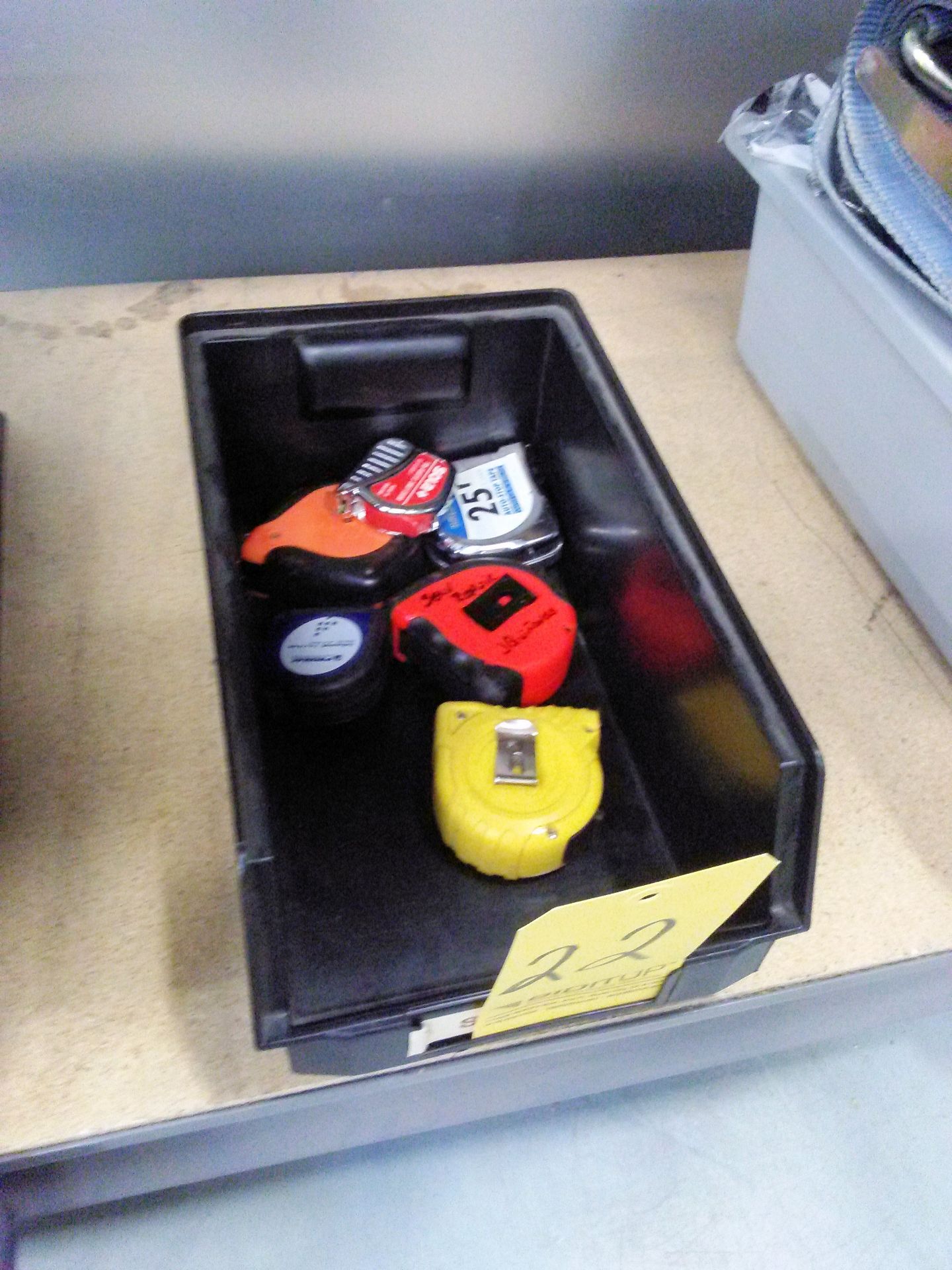 Lot-Tape Measures in (1) Bin, (Bldg 1)