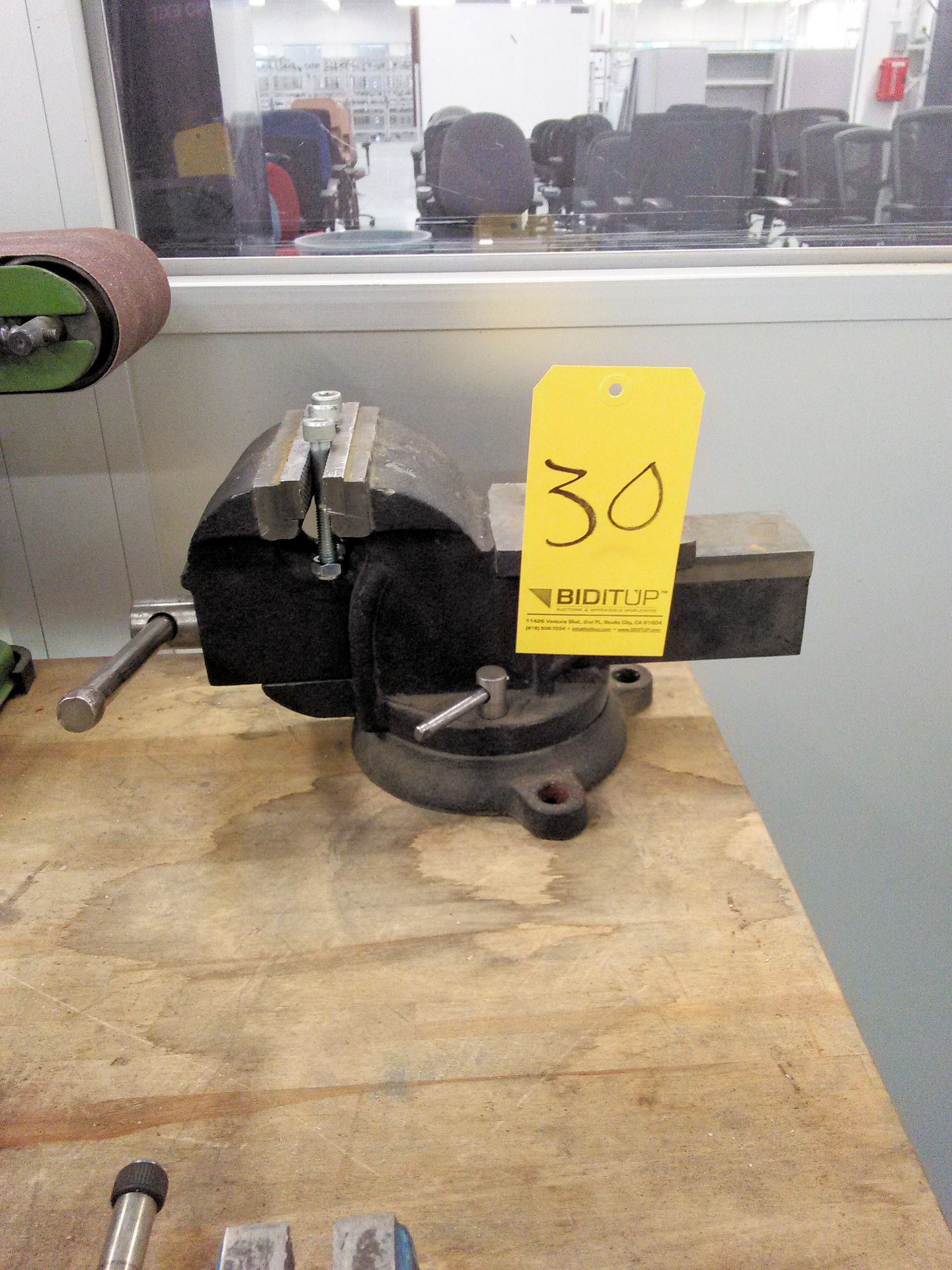 5" Swivel Bench Vise, (Bldg 1)