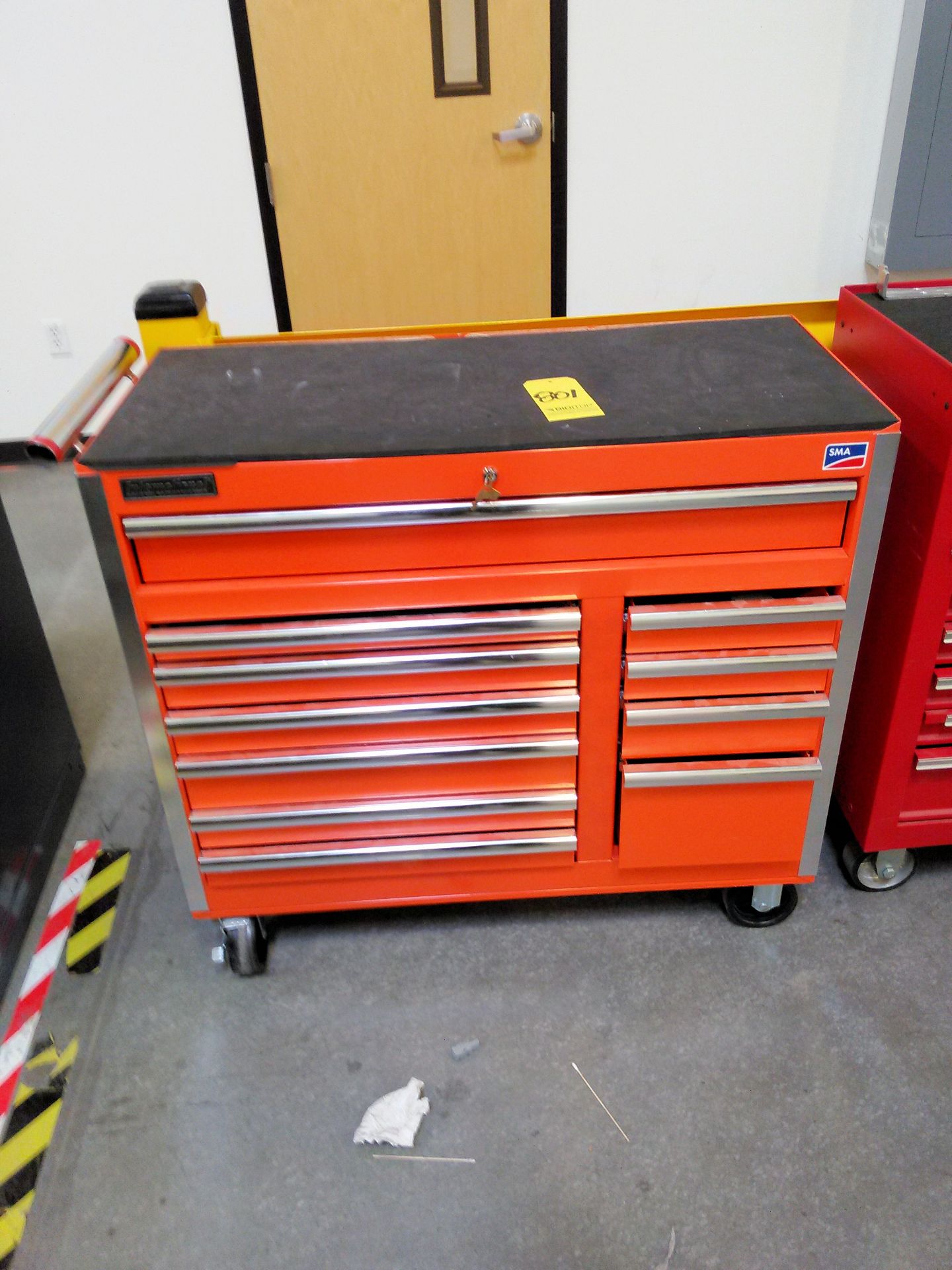 INTERNATIONAL 11-Drawer Rolling Tool Box, (Bldg 2)