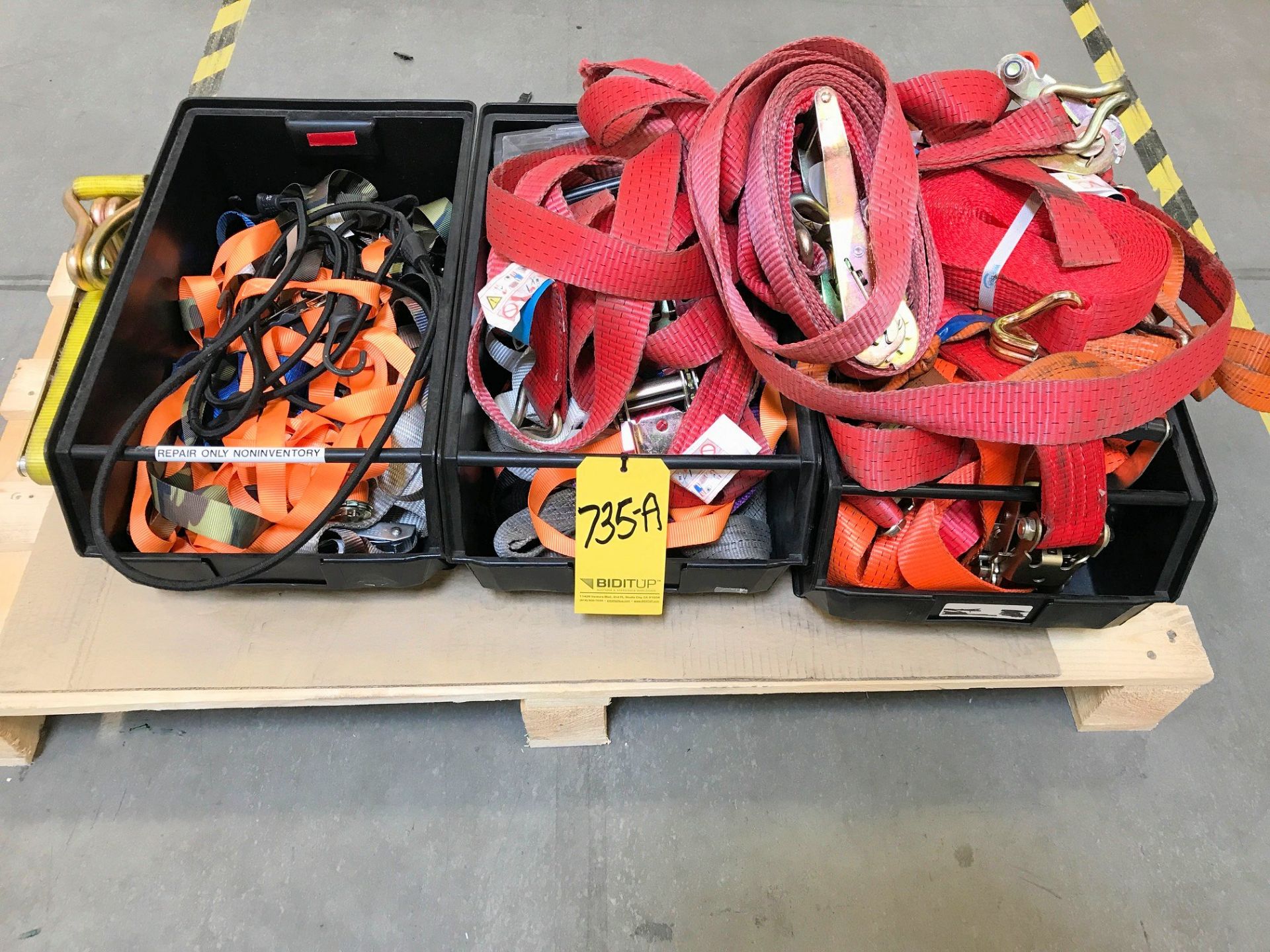 Lot-Ratchet Straps on (1) Pallet