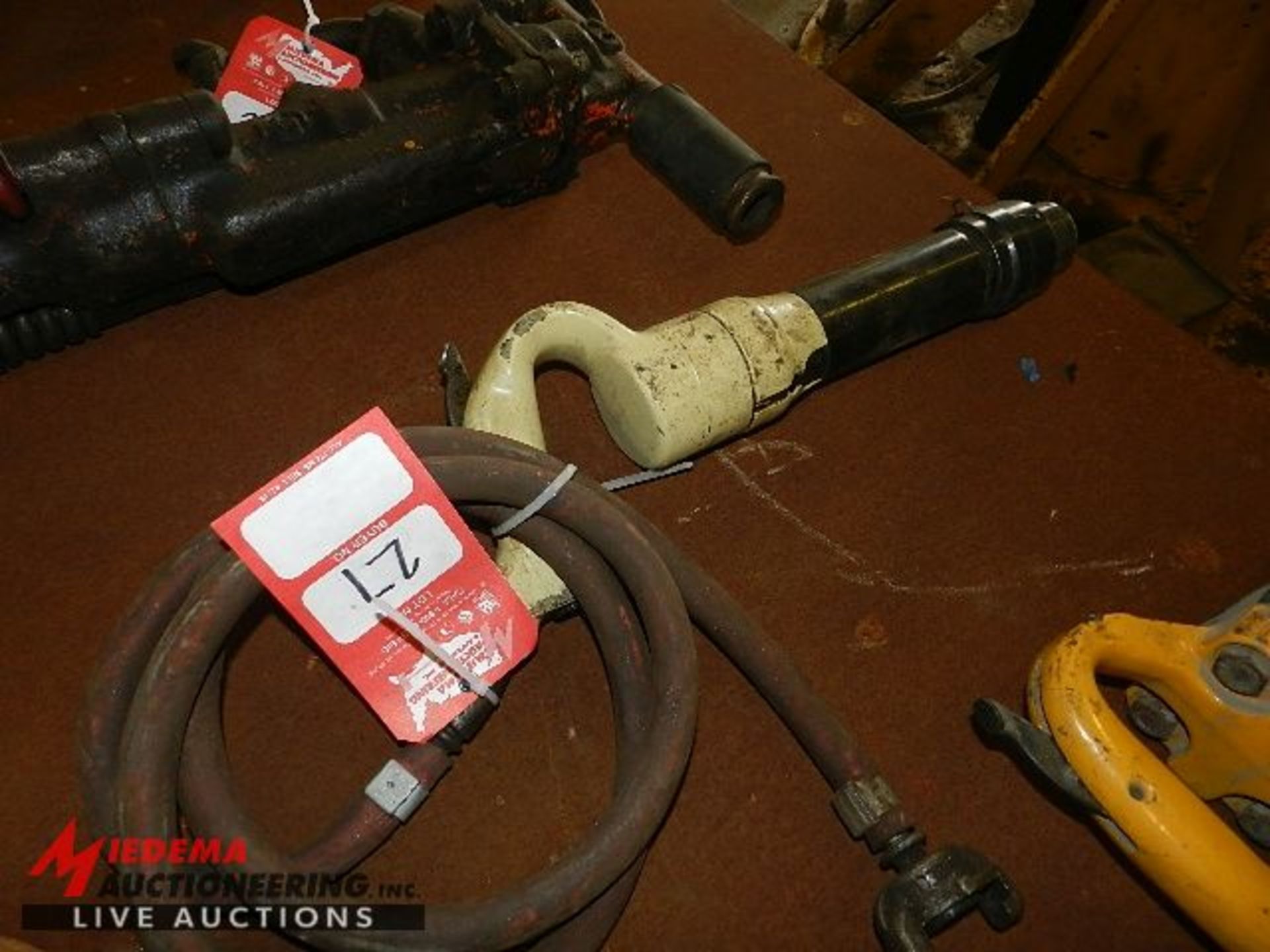 INGERSOLL RAND PNEUMATIC HAMMER, used