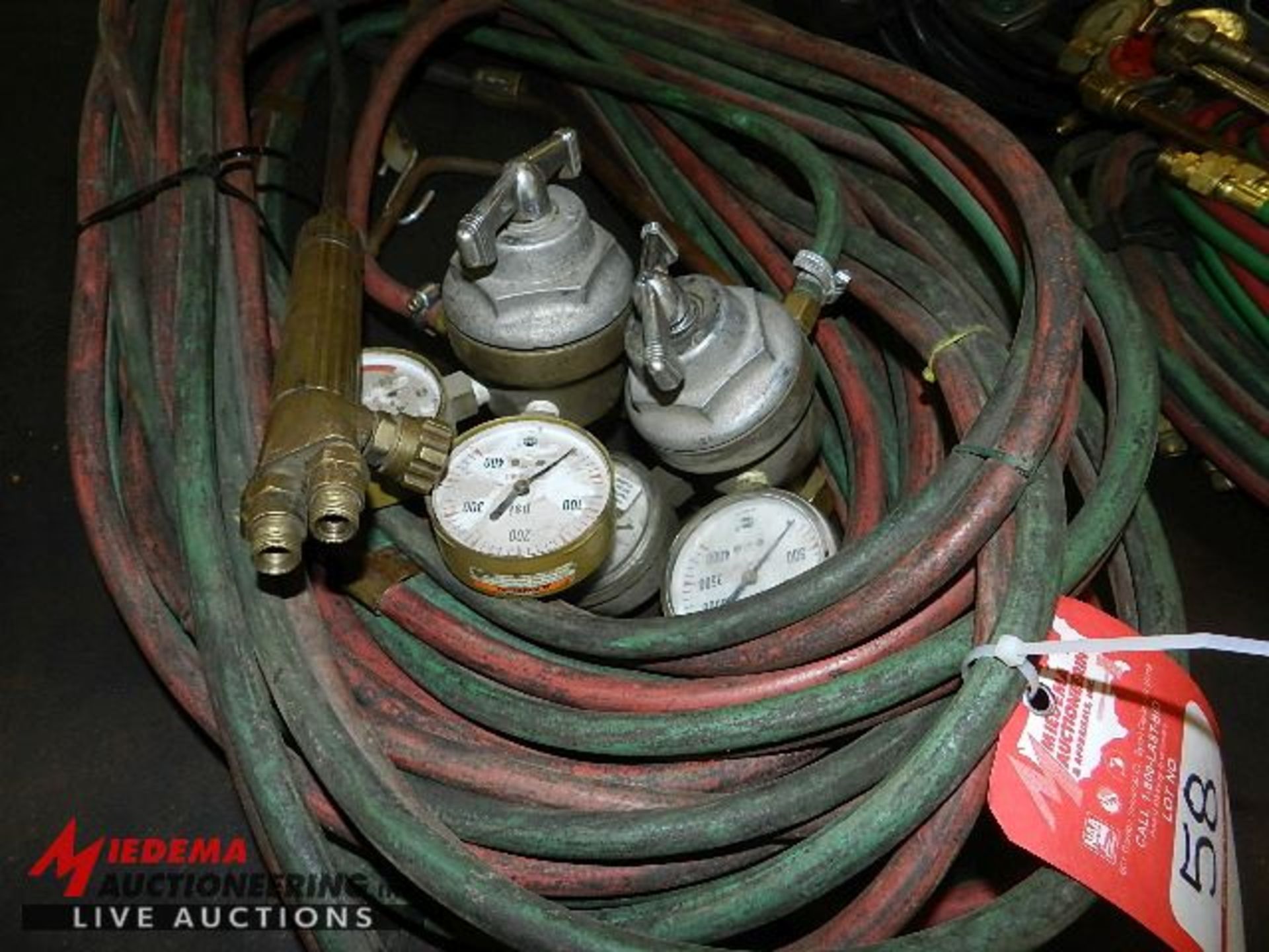 TORCH HOSE SET, INCLUDES OXYGEN AND ACETYLENE GAUGES WITH GUNS - Image 2 of 2