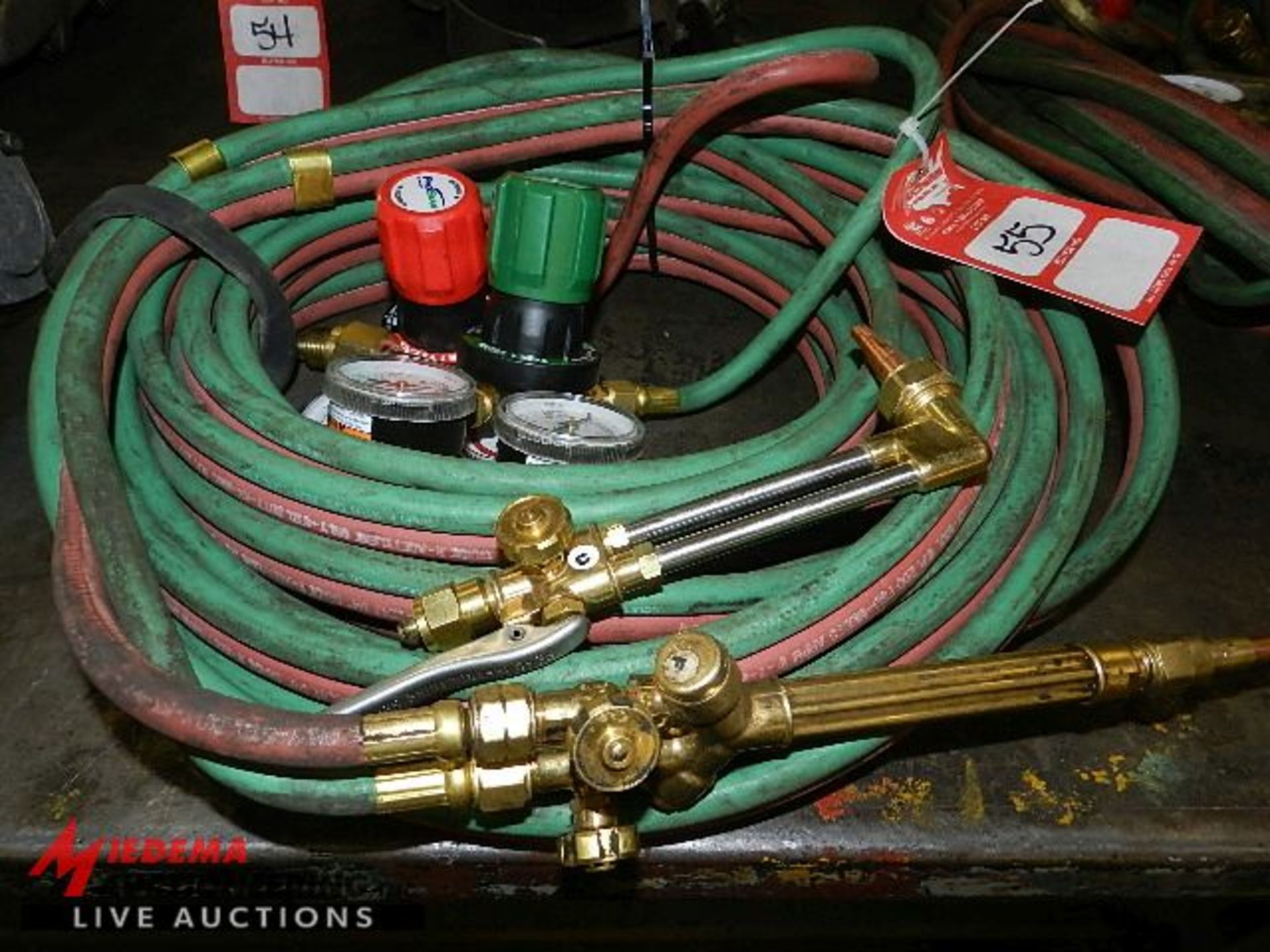 TORCH HOSE SET, INCLUDES OXYGEN AND ACETYLENE GAUGES WITH GUNS - Image 2 of 2