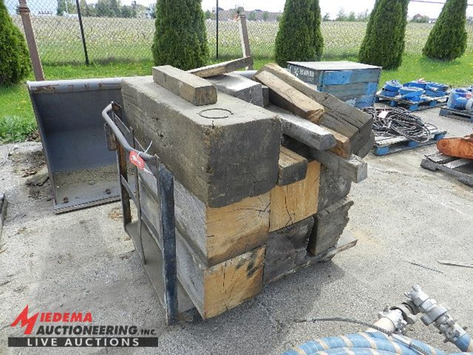METAL CART WITH ASSORTED WOOD BLOCKS