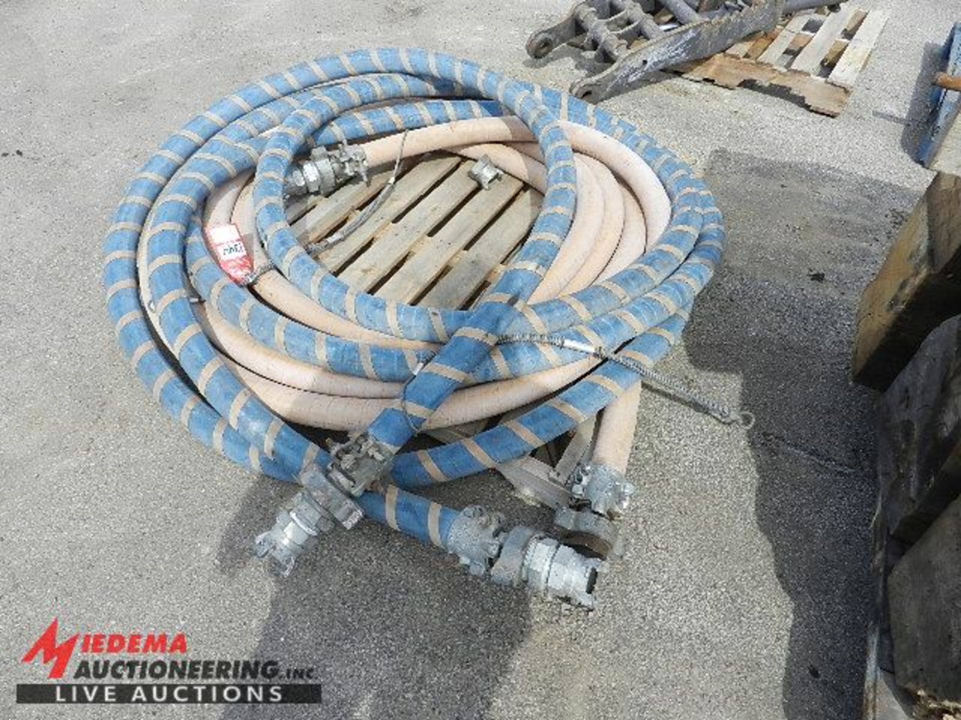 ASSORTED SIZE HEAVY DUTY AIR HOSE - Image 2 of 3
