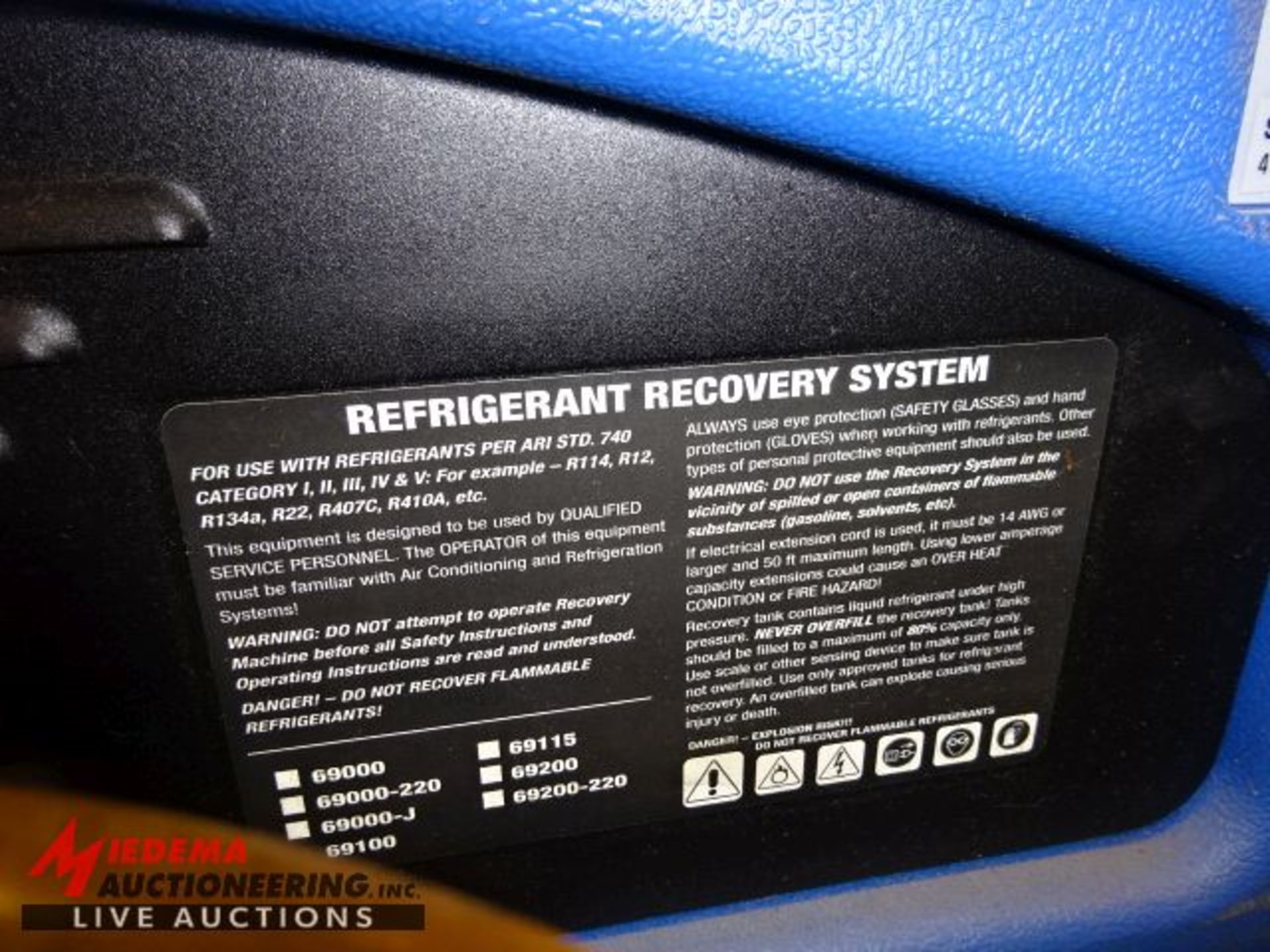 MASTERCOOL REFRIGERANT RECOVERY SYSTEM, INCLUDES (1) TANK OF REFRIGERANT - Image 4 of 6