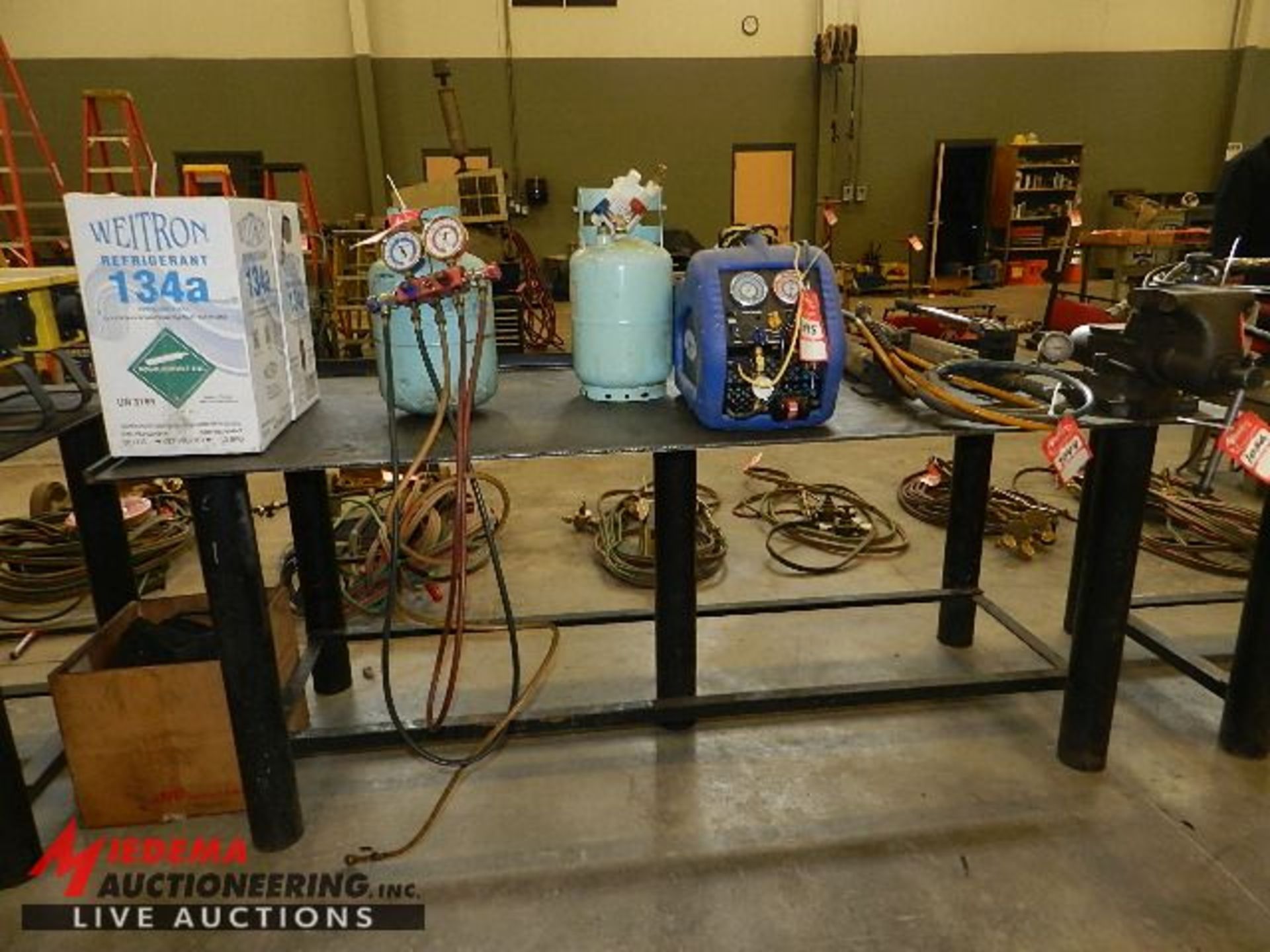 BABCO HEAVY DUTY STEEL WELDING TABLE, APPROX 7' LONG BY 36'' DEEP. 6'' HEAVY DUTY BENCH VISE - Image 3 of 3