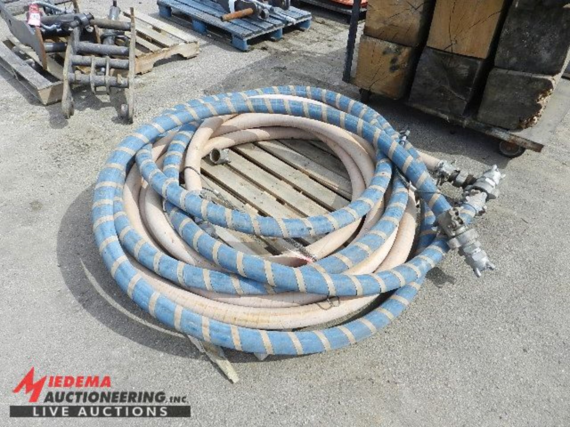 ASSORTED SIZE HEAVY DUTY AIR HOSE