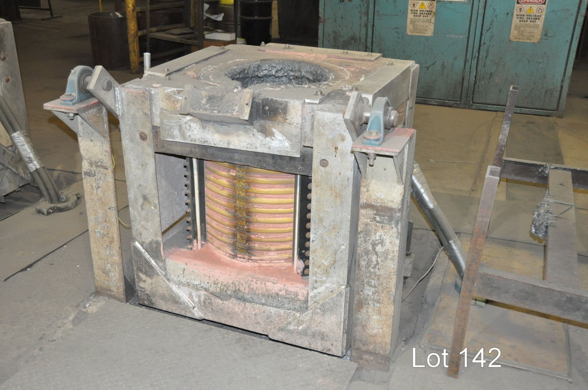 1996 AJAX MAGNETHERMIC CORP. 750 KW (Tuned Down to 500 KW) Induction Melting Furnace with (3) 1000- - Image 5 of 8