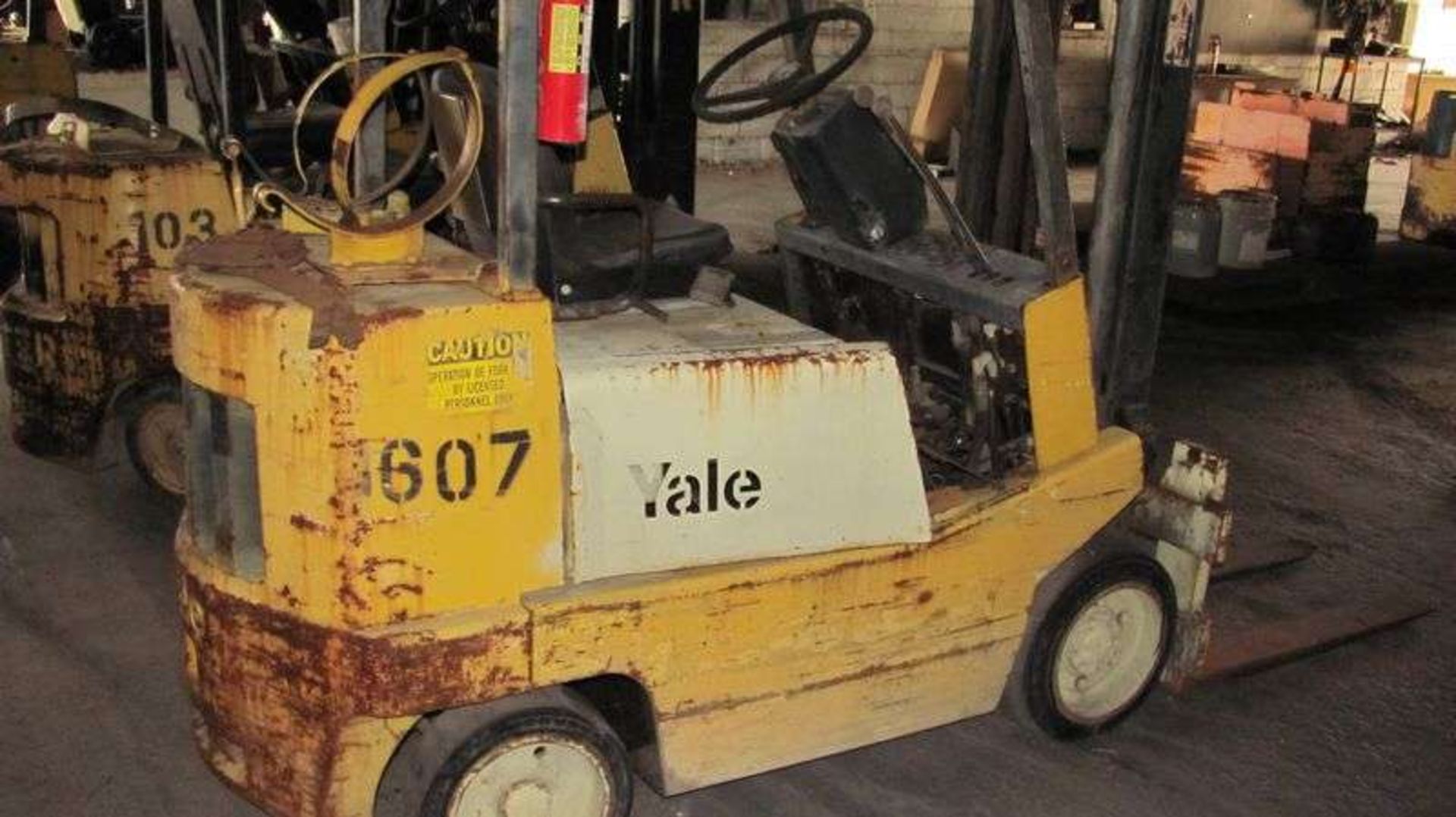 Yale Forklift - Image 2 of 3