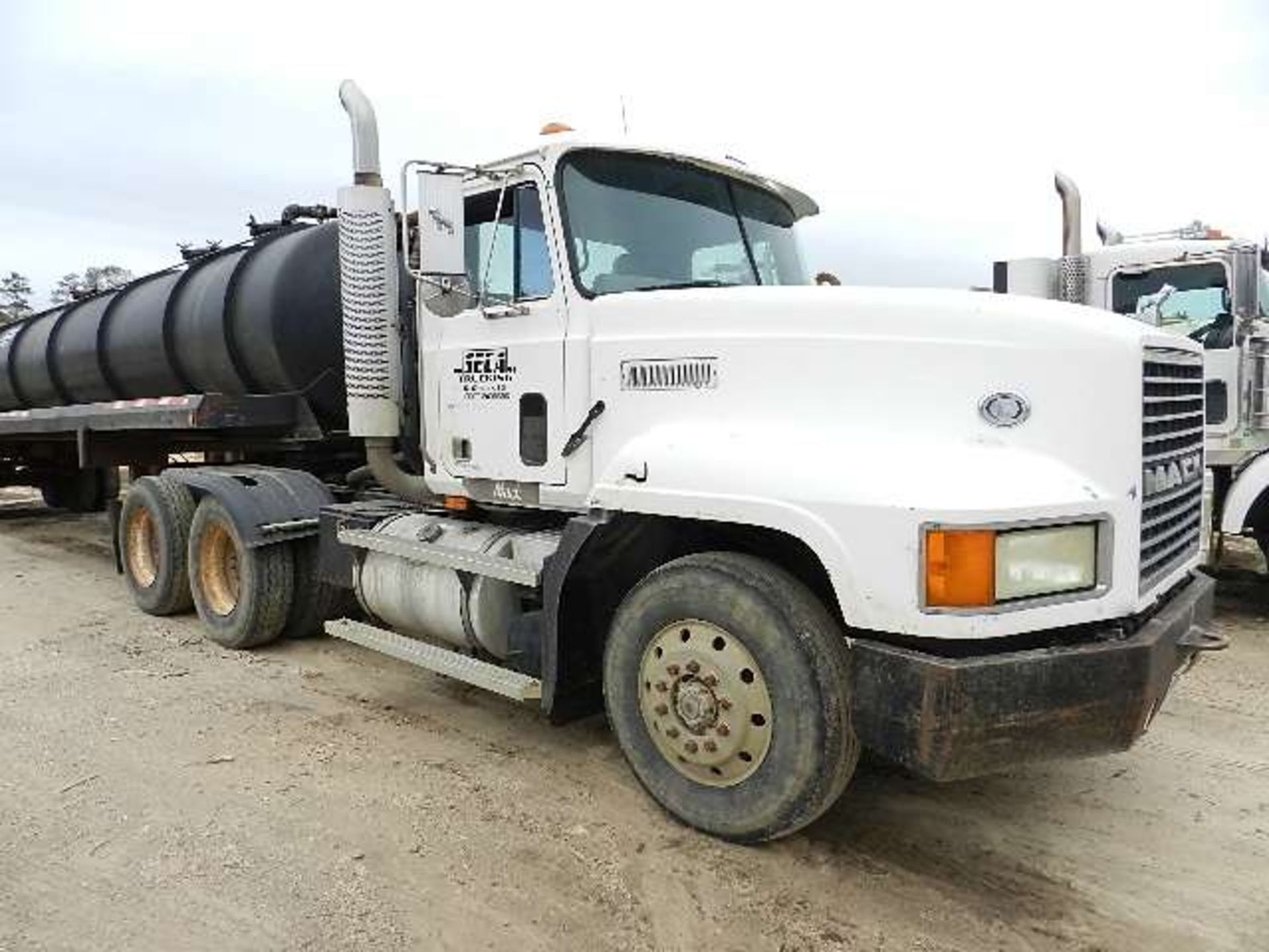 1992 Mack CB T/A Truck - Image 4 of 20