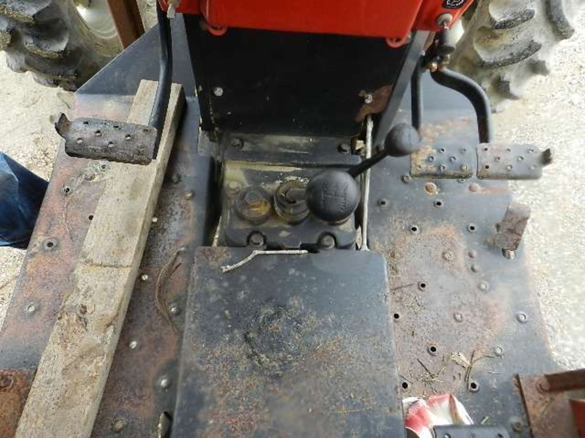 Massey Ferguson 481 Tractor - Image 11 of 18