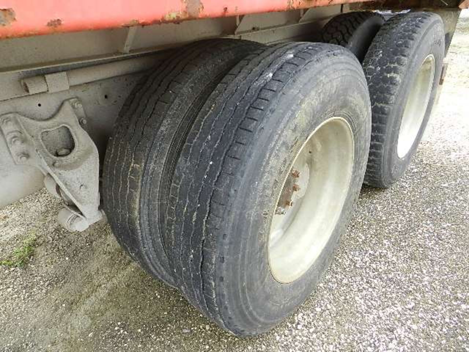 1989 International 9300 Tandem Axle Dump Truck - Image 15 of 23