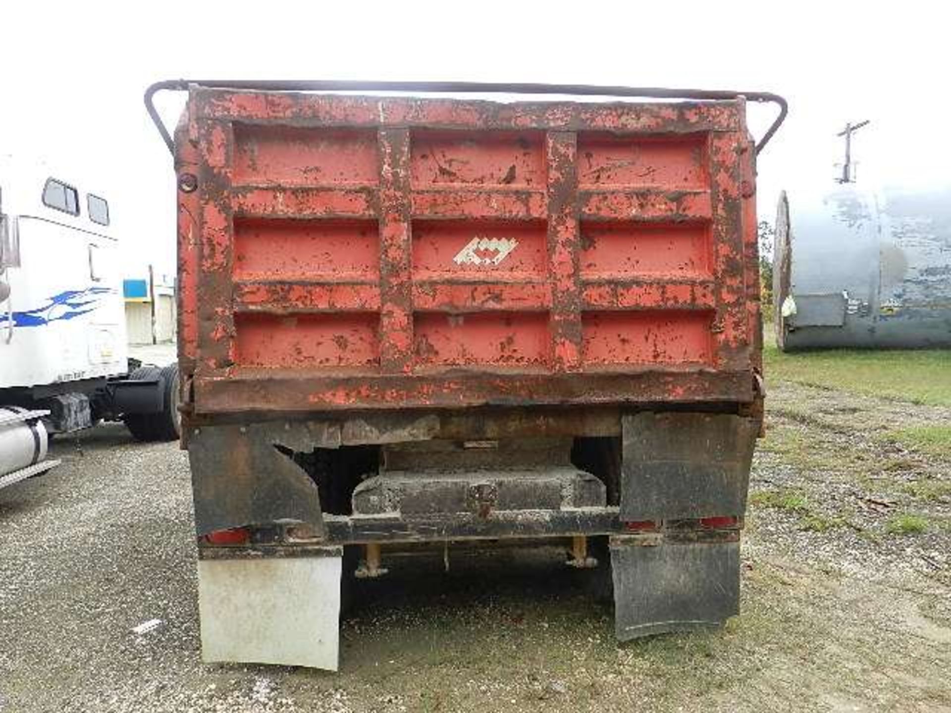 1989 International 9300 Tandem Axle Dump Truck - Image 4 of 23