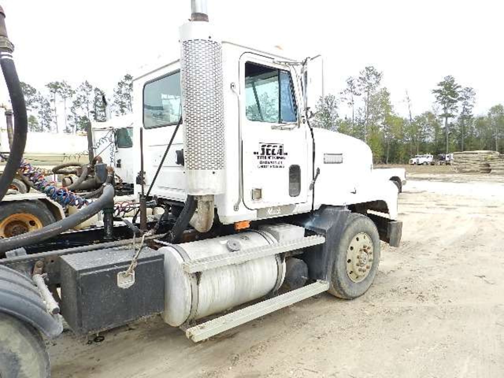 1992 Mack CB T/A Truck - Image 7 of 20