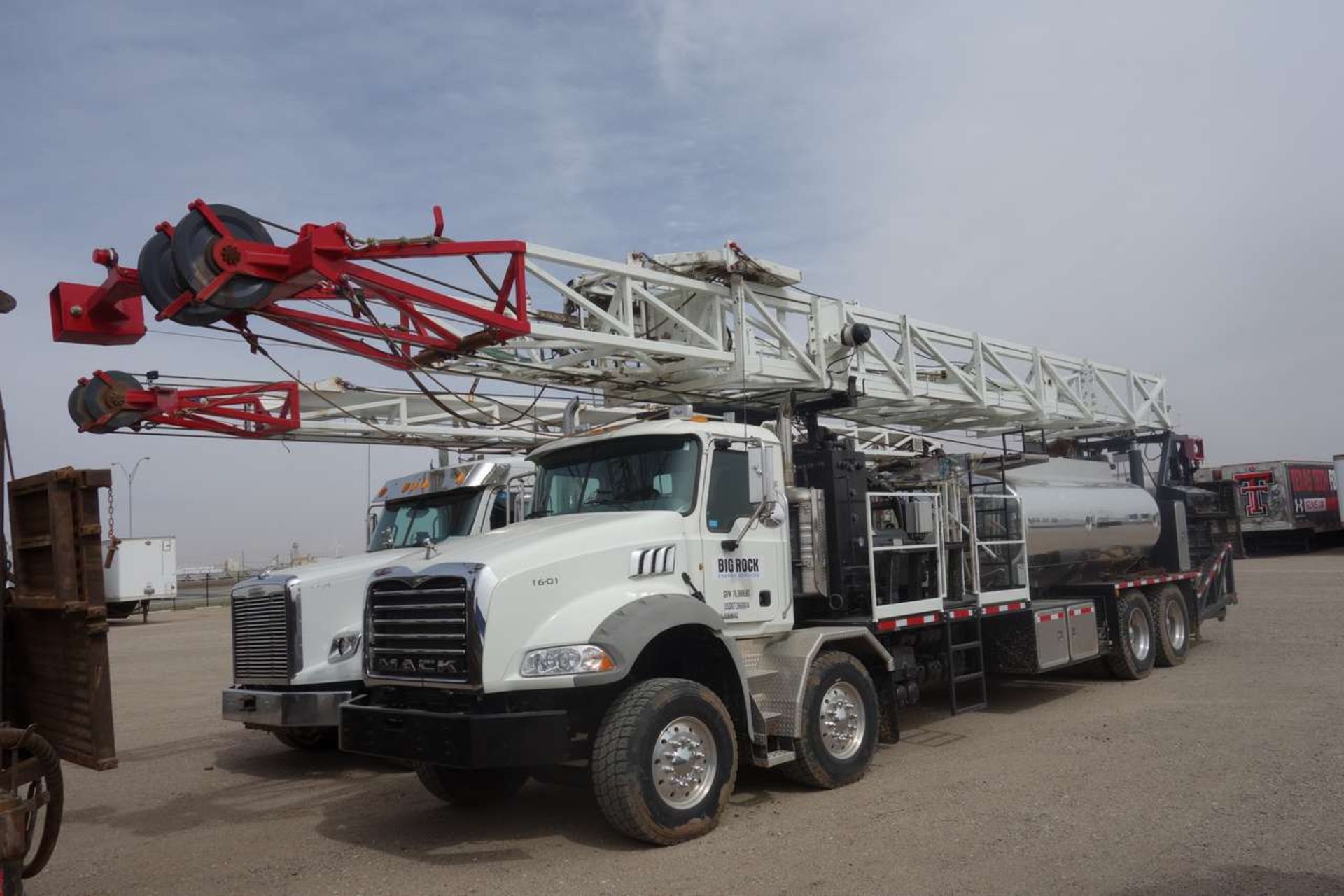 2015 Mack Granite Tandem 72' TELESCOPING FLUSH-BY