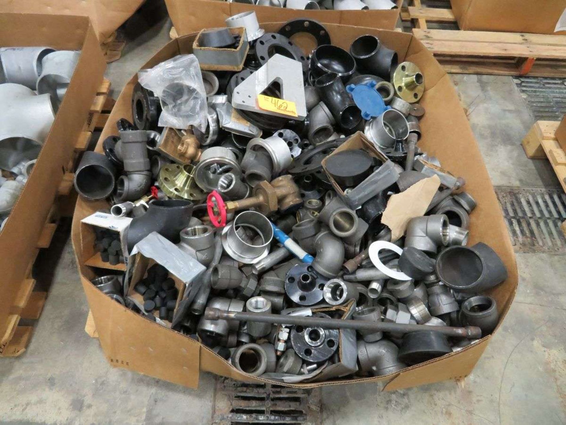 (10) Pallets of Assorted Pipe Fittings, Couplings, Support Clamps, High Pressure Fittings, Etc. - Bild 5 aus 11