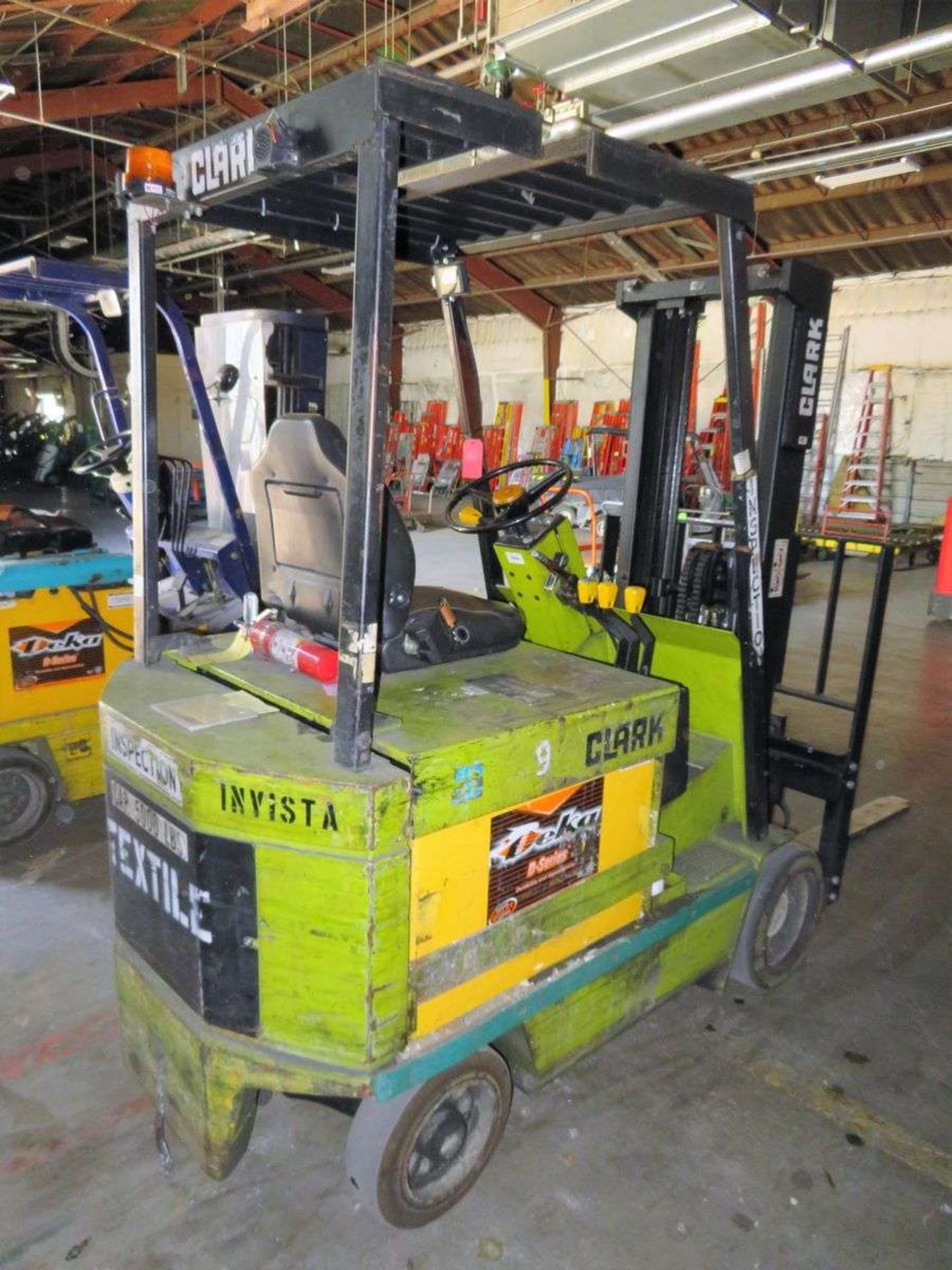 Clark ECS27 36/48V Electric Fork Truck - Image 3 of 9