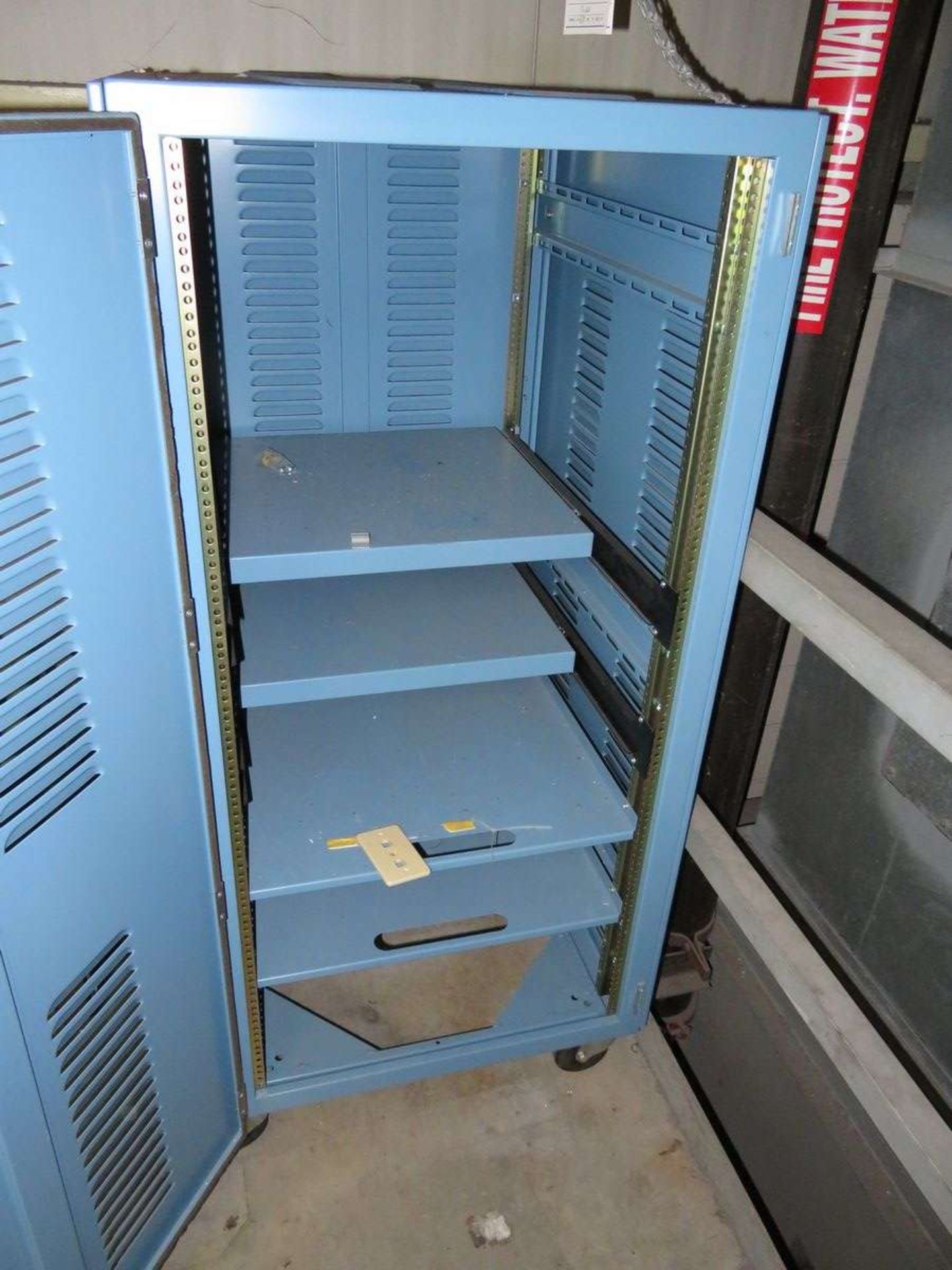 Rolling Server Cabinet - Image 2 of 2