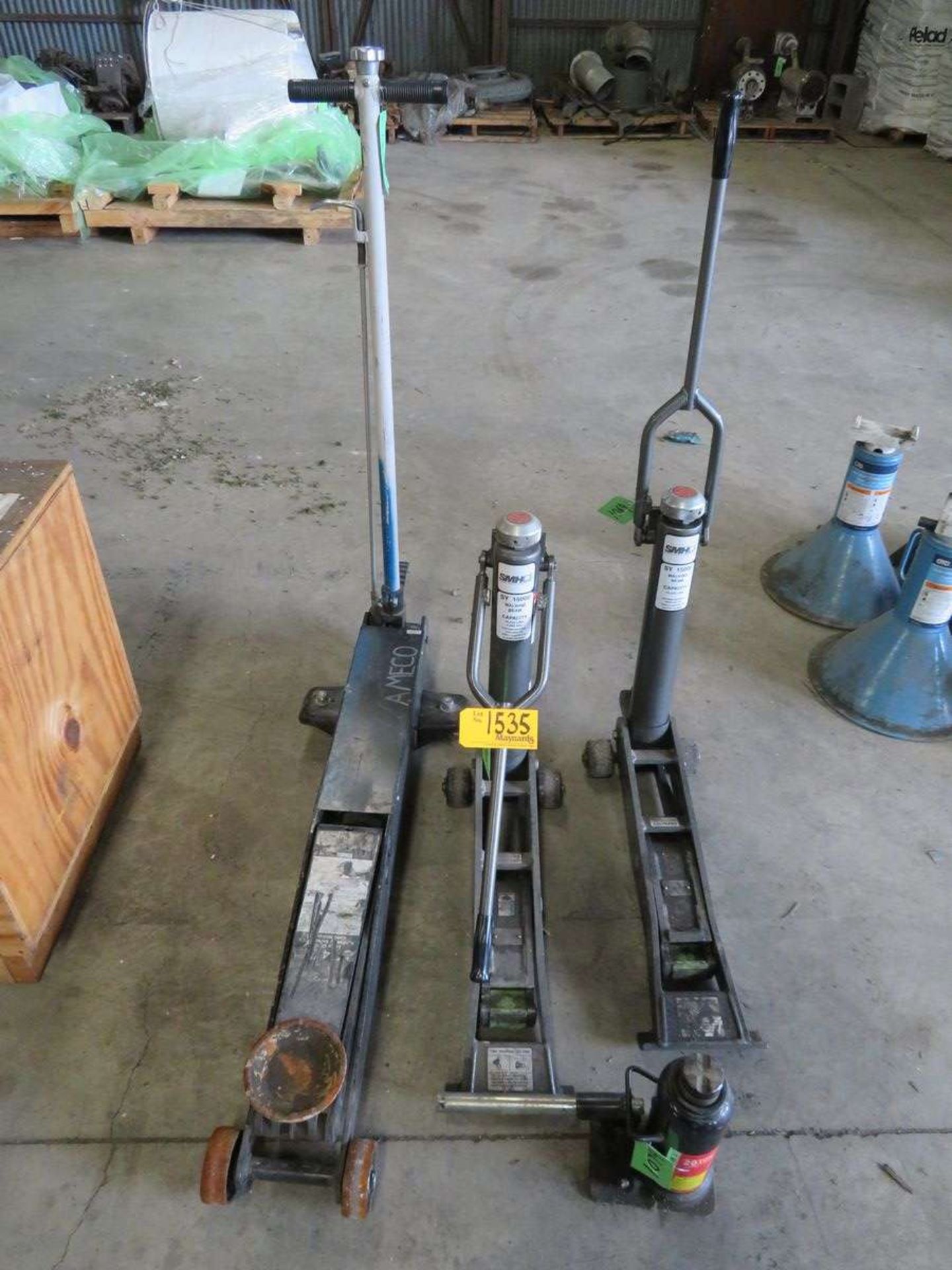 (4) Hydraulic Jacks