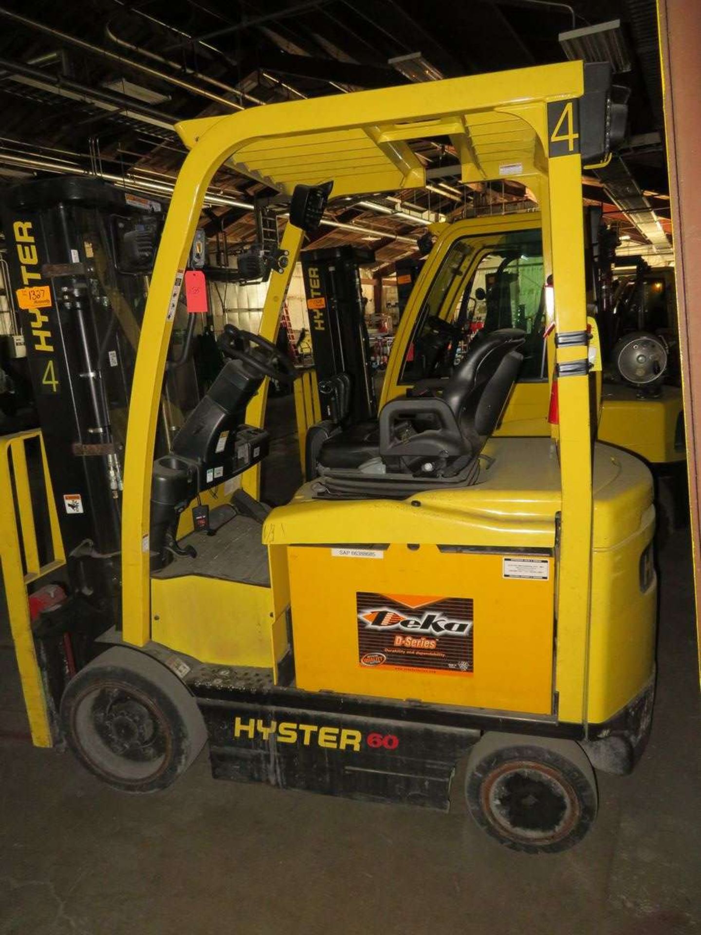 Hyster E60XN-33 36V Electric Fork Truck - Image 4 of 9