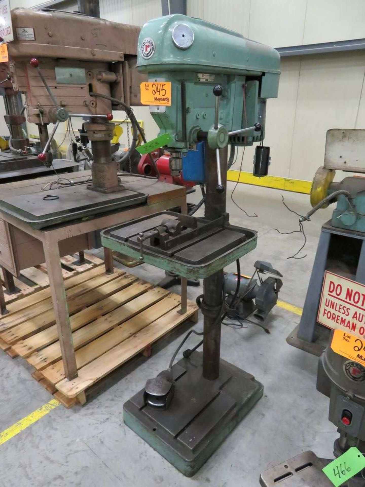 Rockwell 17-600 Pedestal Drill Press