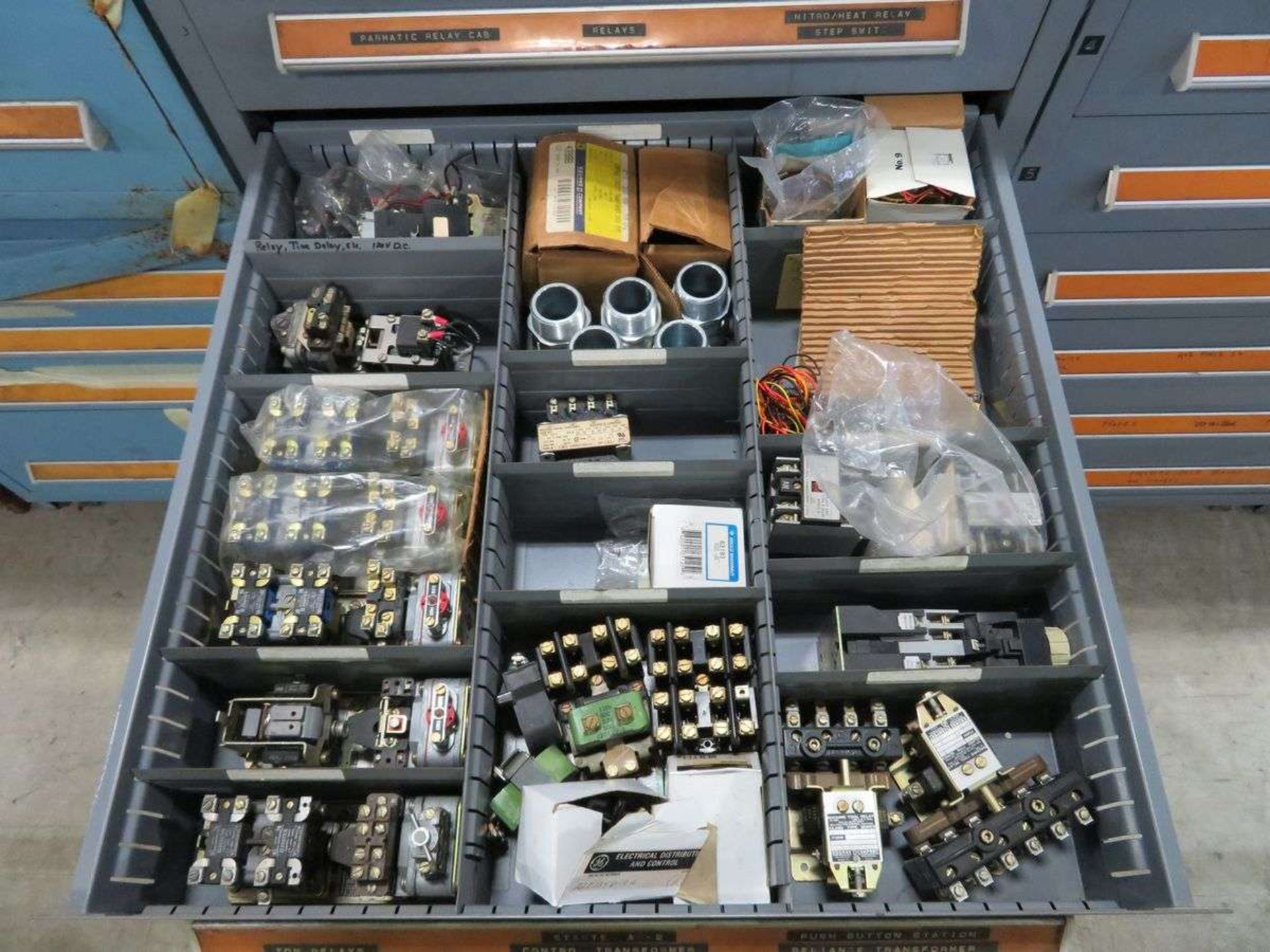 Stanley Vidmar Heavy Duty 8-Drawer Parts Cabinet - Bild 5 aus 8