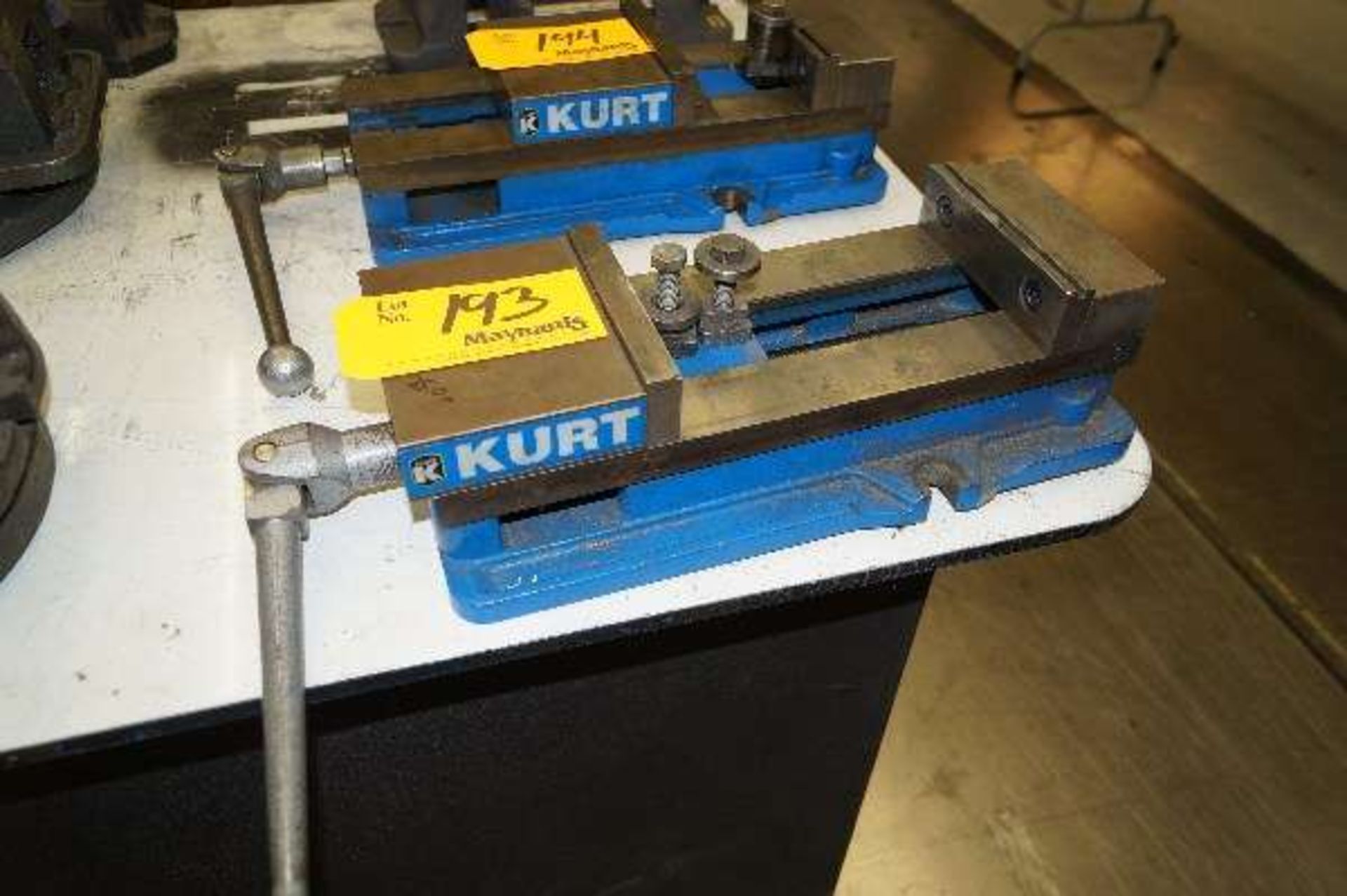 Kurt 17" Machine Vise