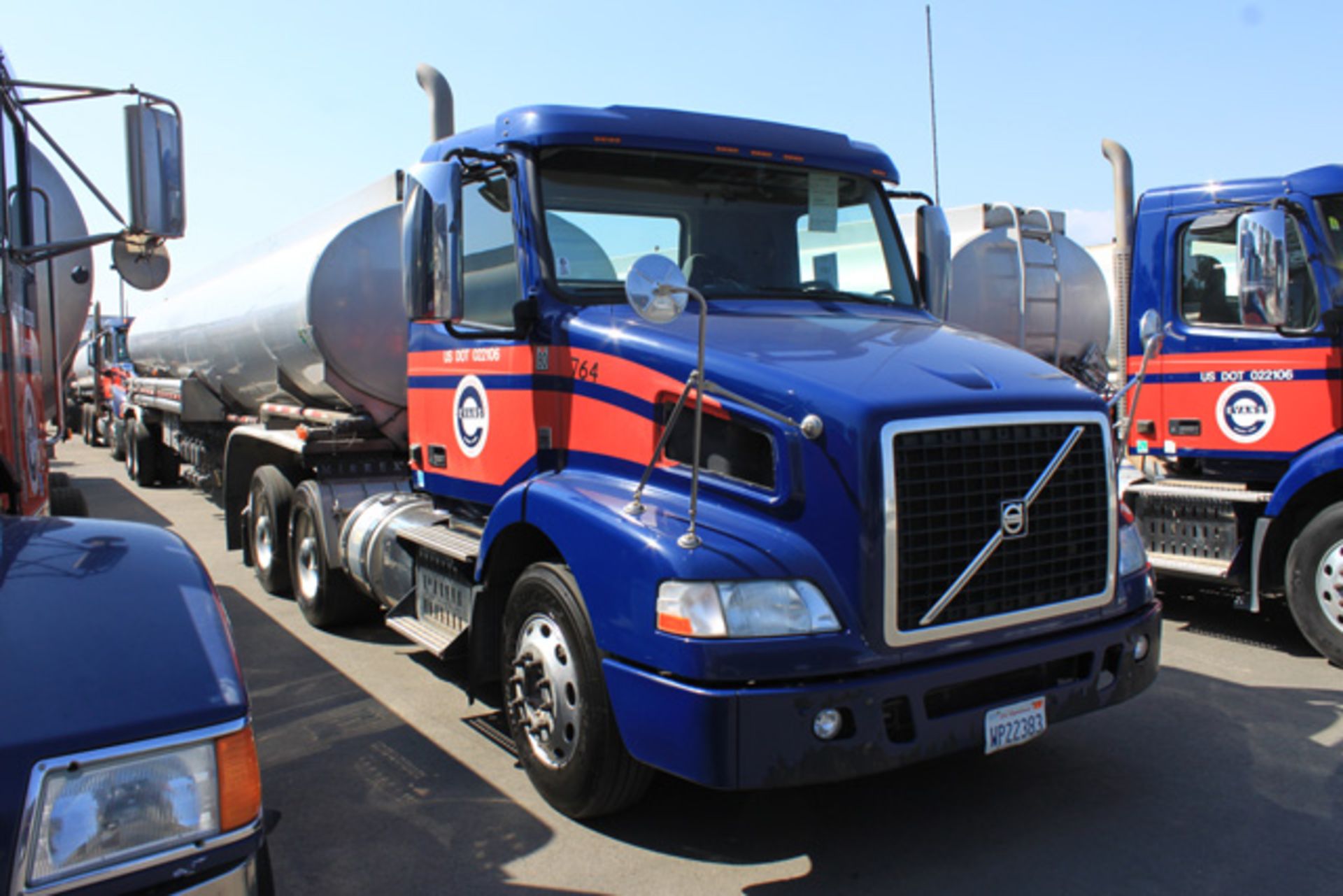 (Fontana) 2014 Volvo VNM64T Eco-torque Day Cab Truck, Meter Reads (Unverified): 581,790 Miles,