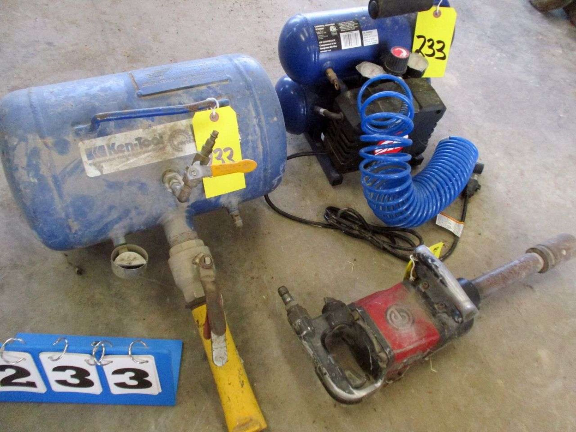 LOT - PORTABLE AIR COMPRESSOR