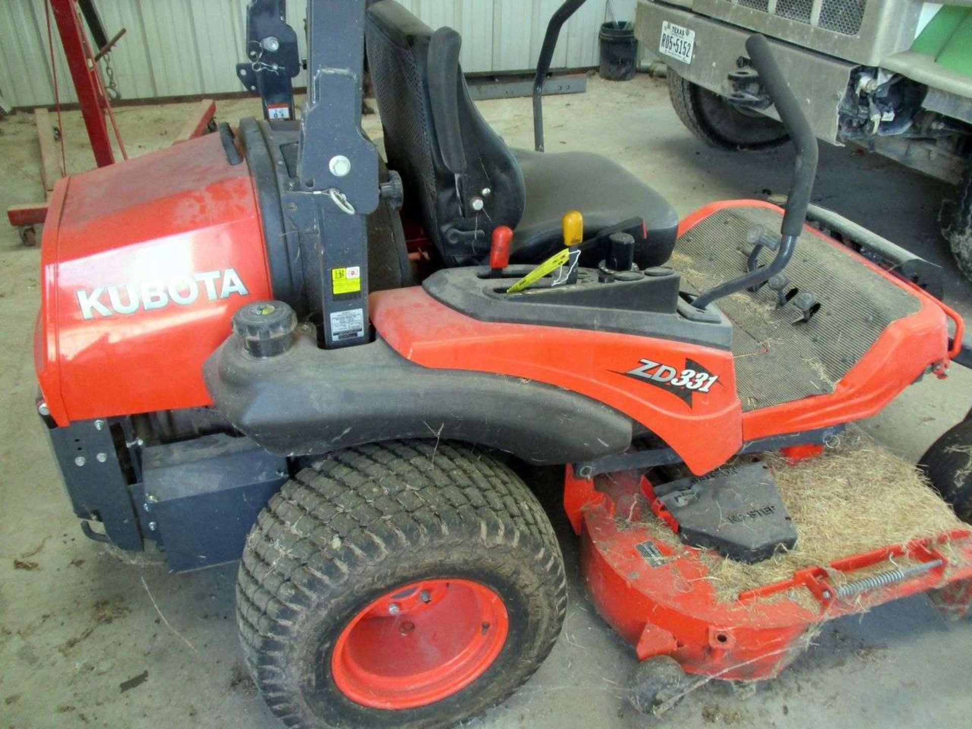 KUBOTA ZD331 - Image 2 of 8