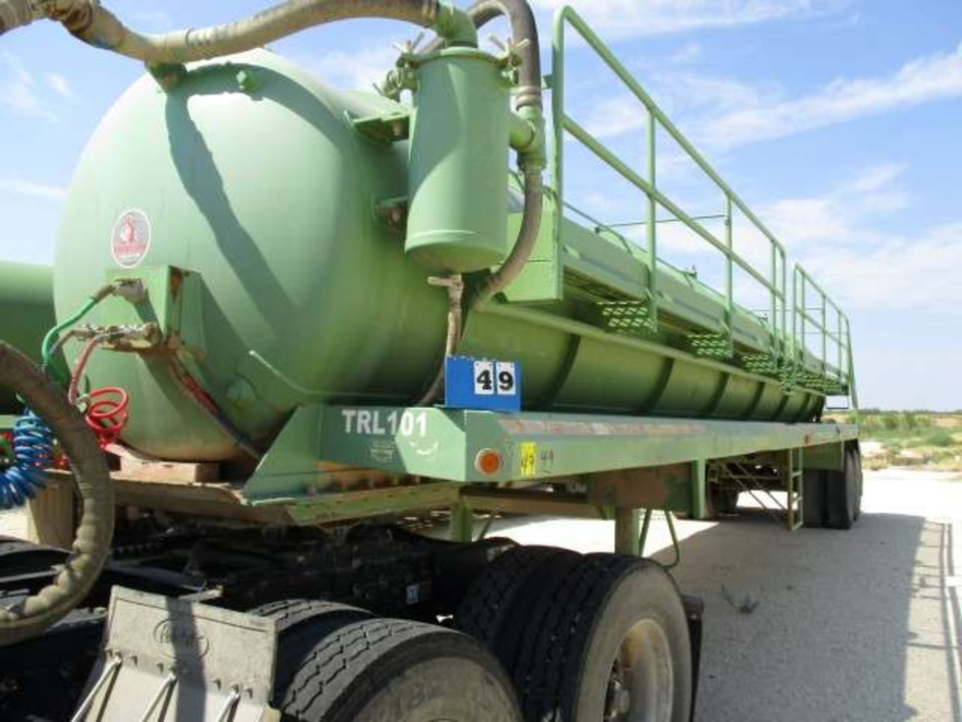 VACUUM TRAILER