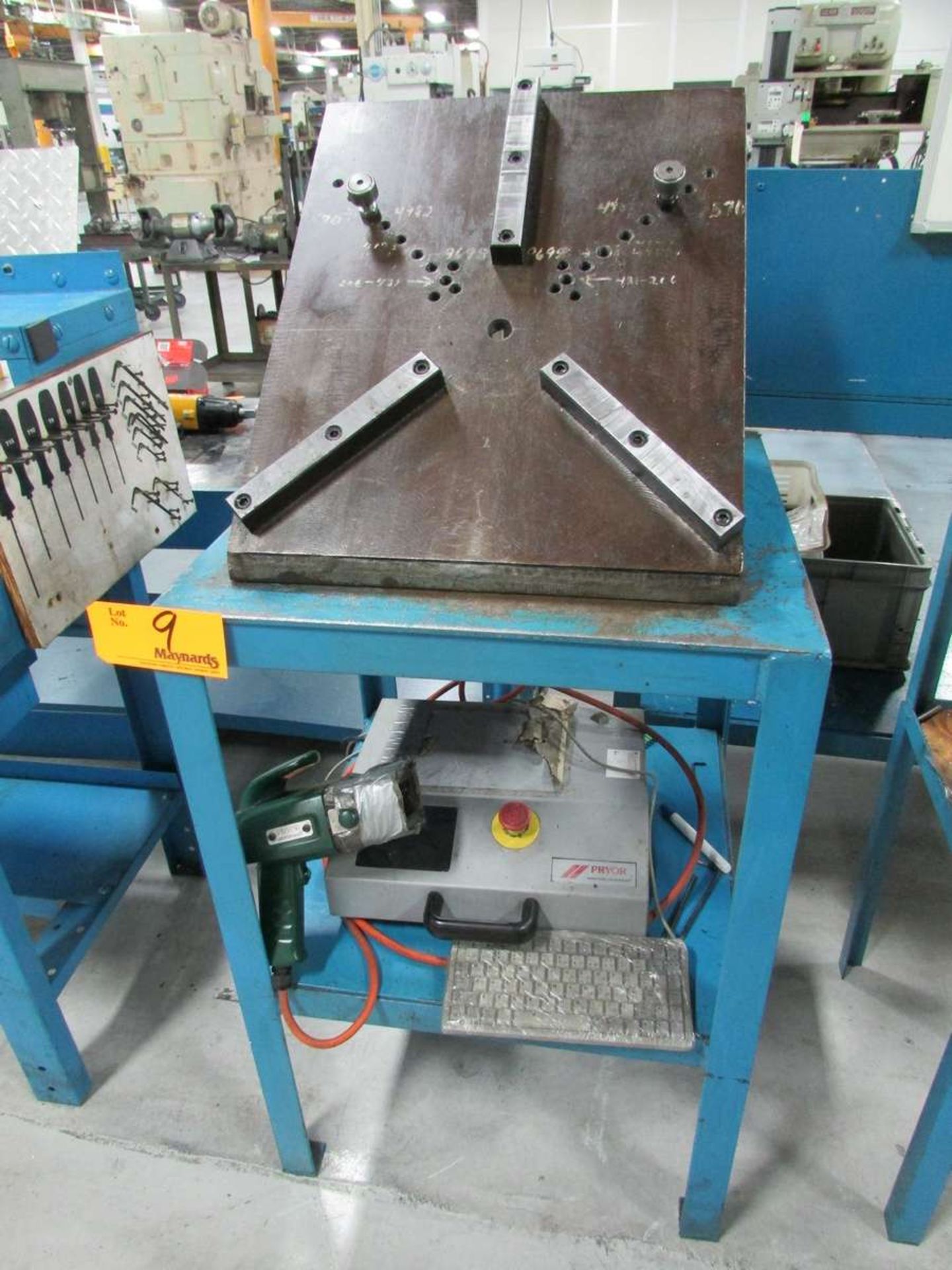 Pryor LD2 Portadot Engraving Machine