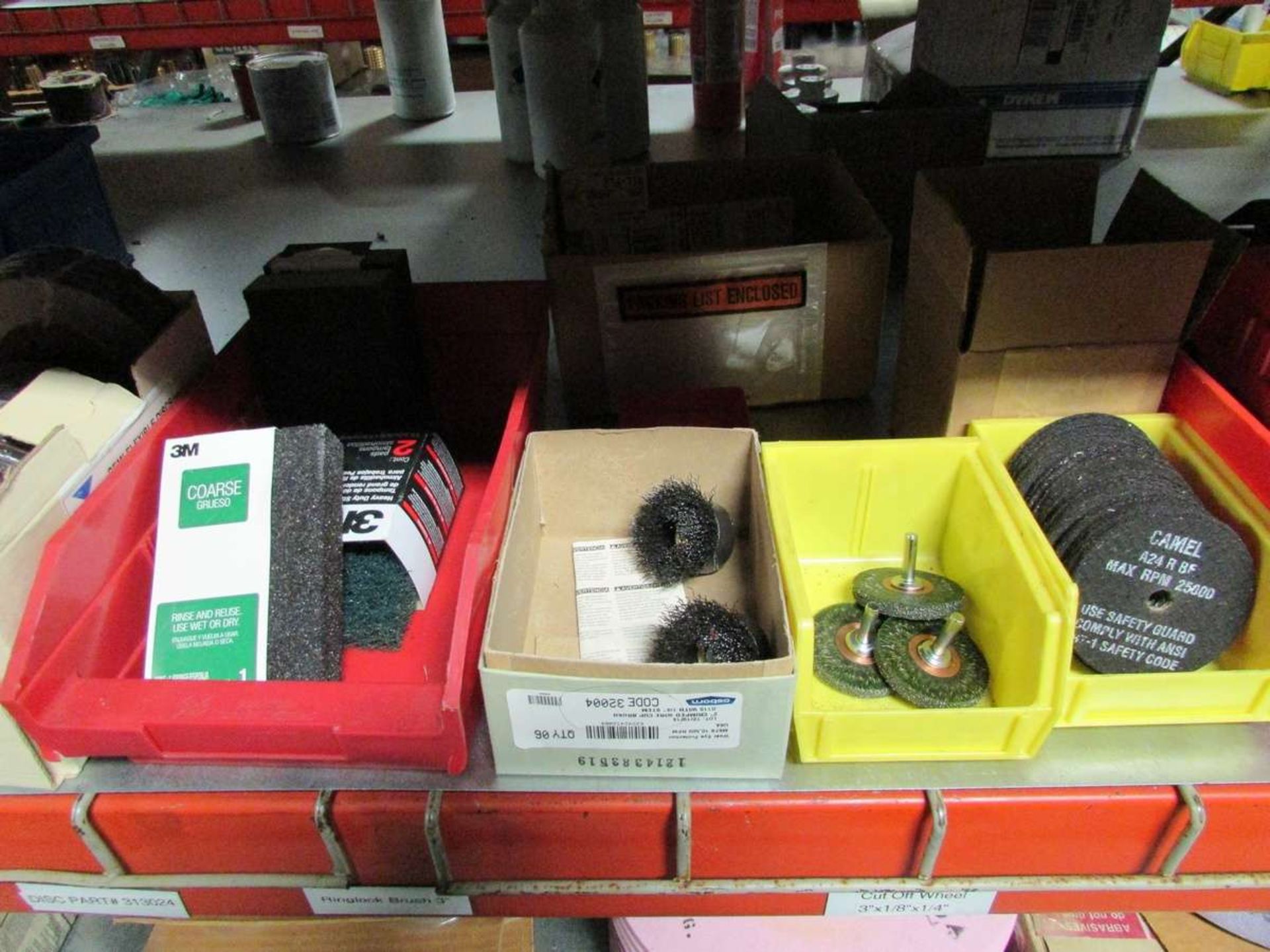 Contents of (1) Section of Pallet Racking - Image 4 of 9