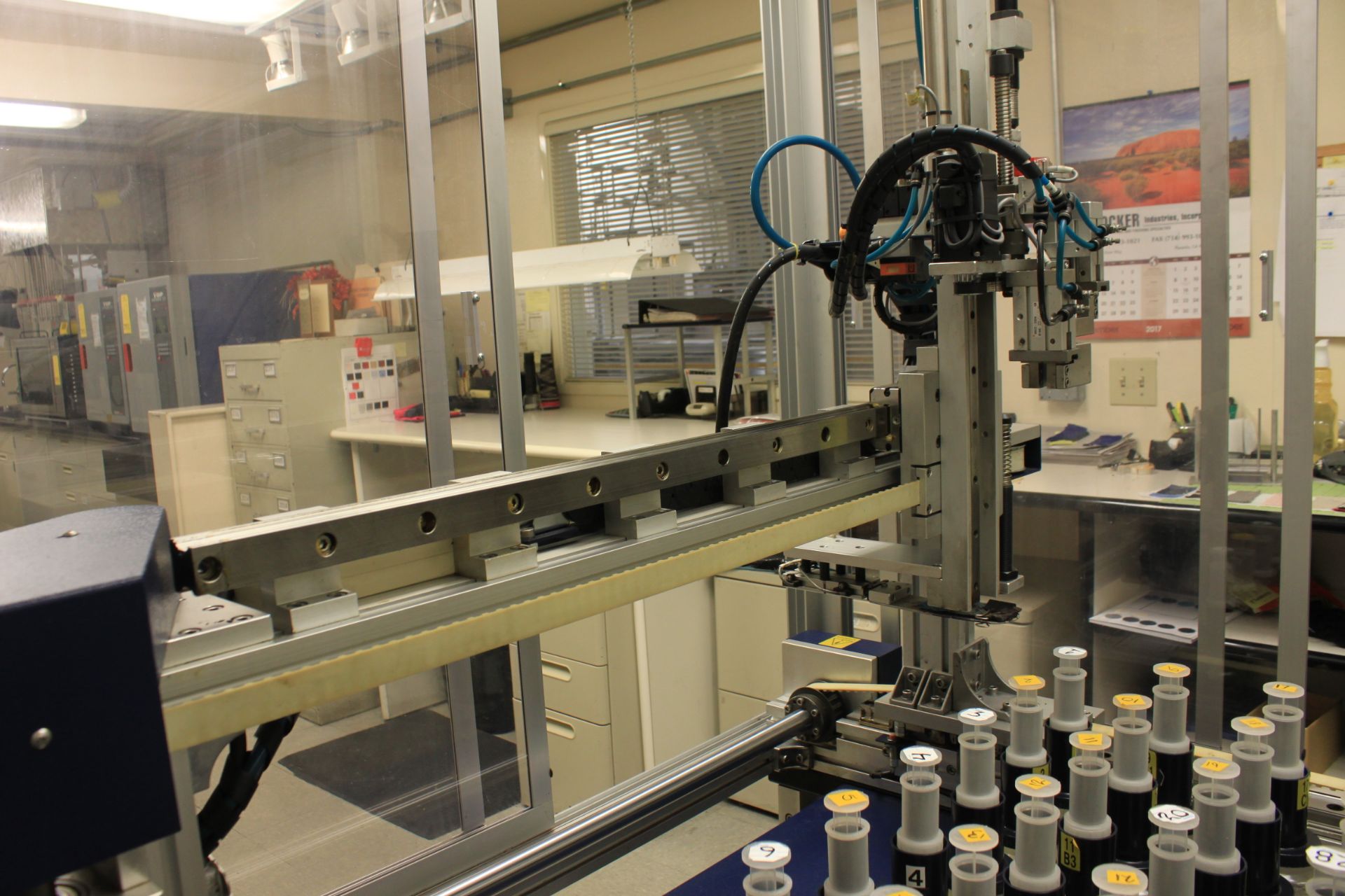 (2005) Datacolor Laboratory Dispenser, Model AutoLab TF-88, 80 Solution Bottles, 80 Injectors, In- - Image 5 of 11