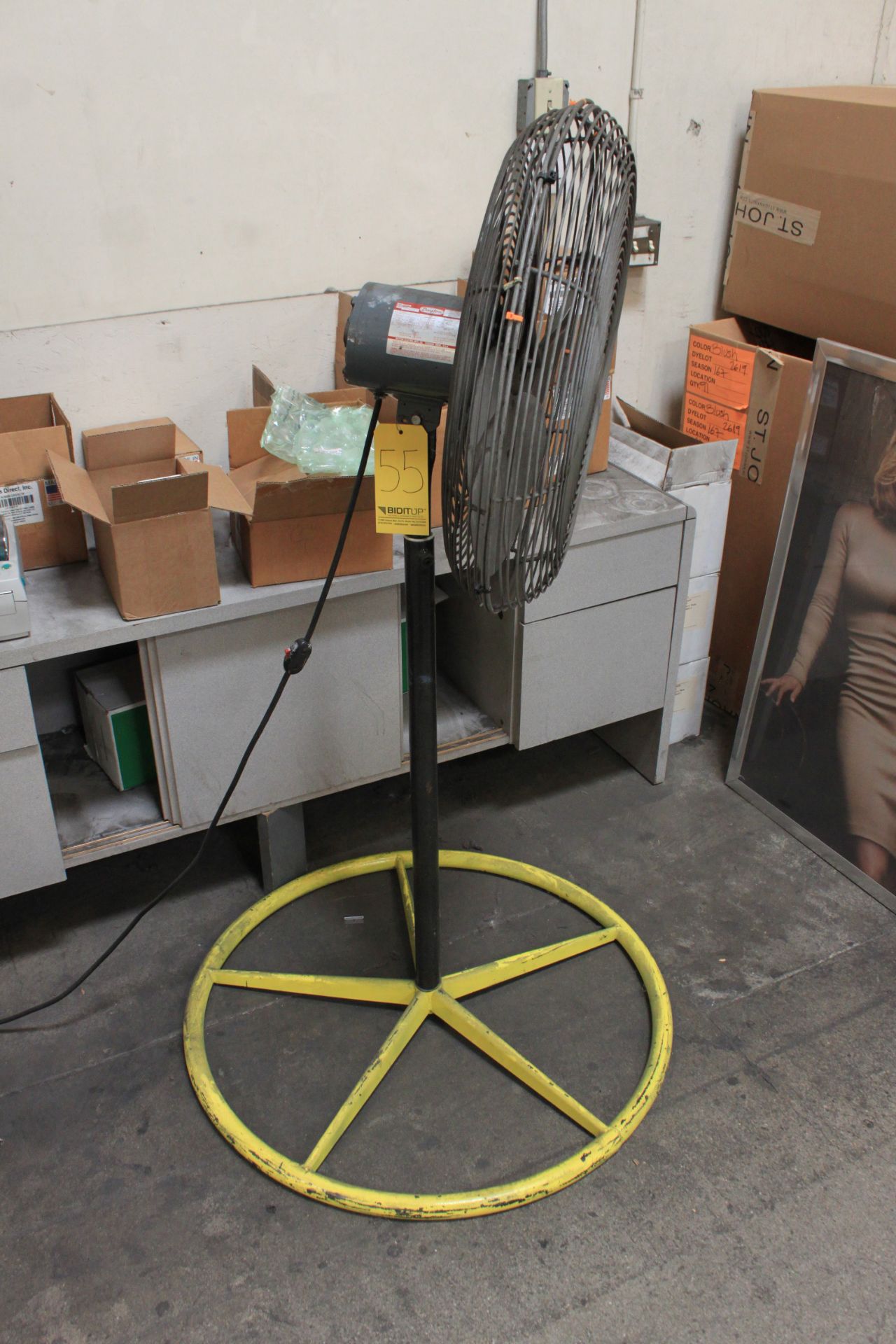 26'' Floor Fan w/ Dayton 1/4 HP Motor - Image 2 of 2