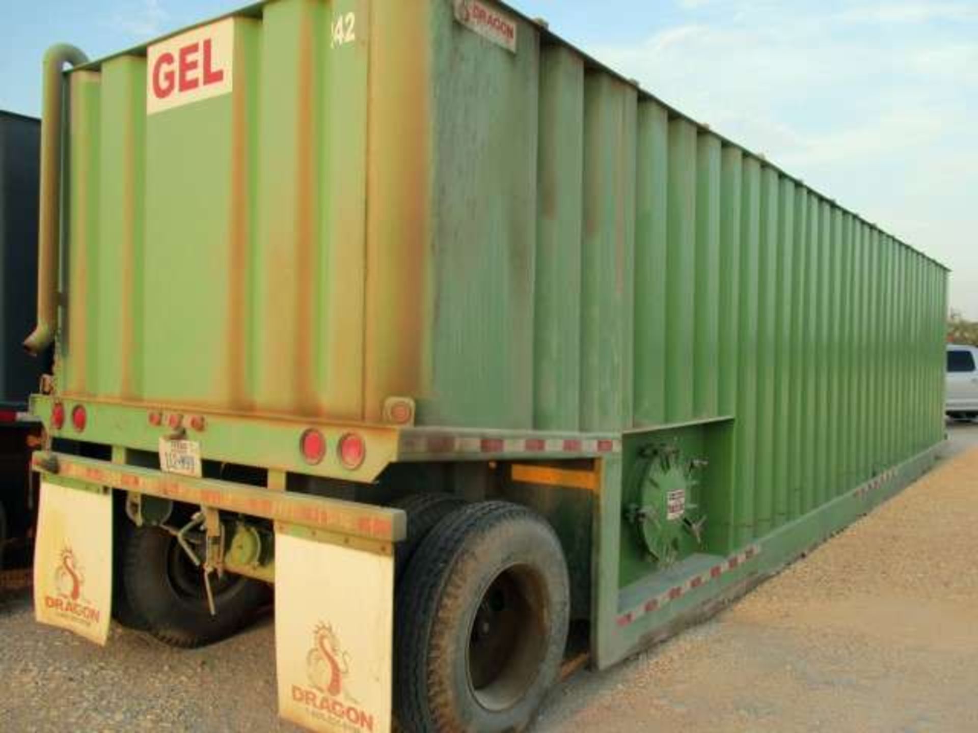 FRAC TANK DRAGON CORRUGATED WALL STORAGE, 500 BARREL SINGLE AXLE, LICENSE NO. 112-M99 S/N S/N 103558 - Image 2 of 2