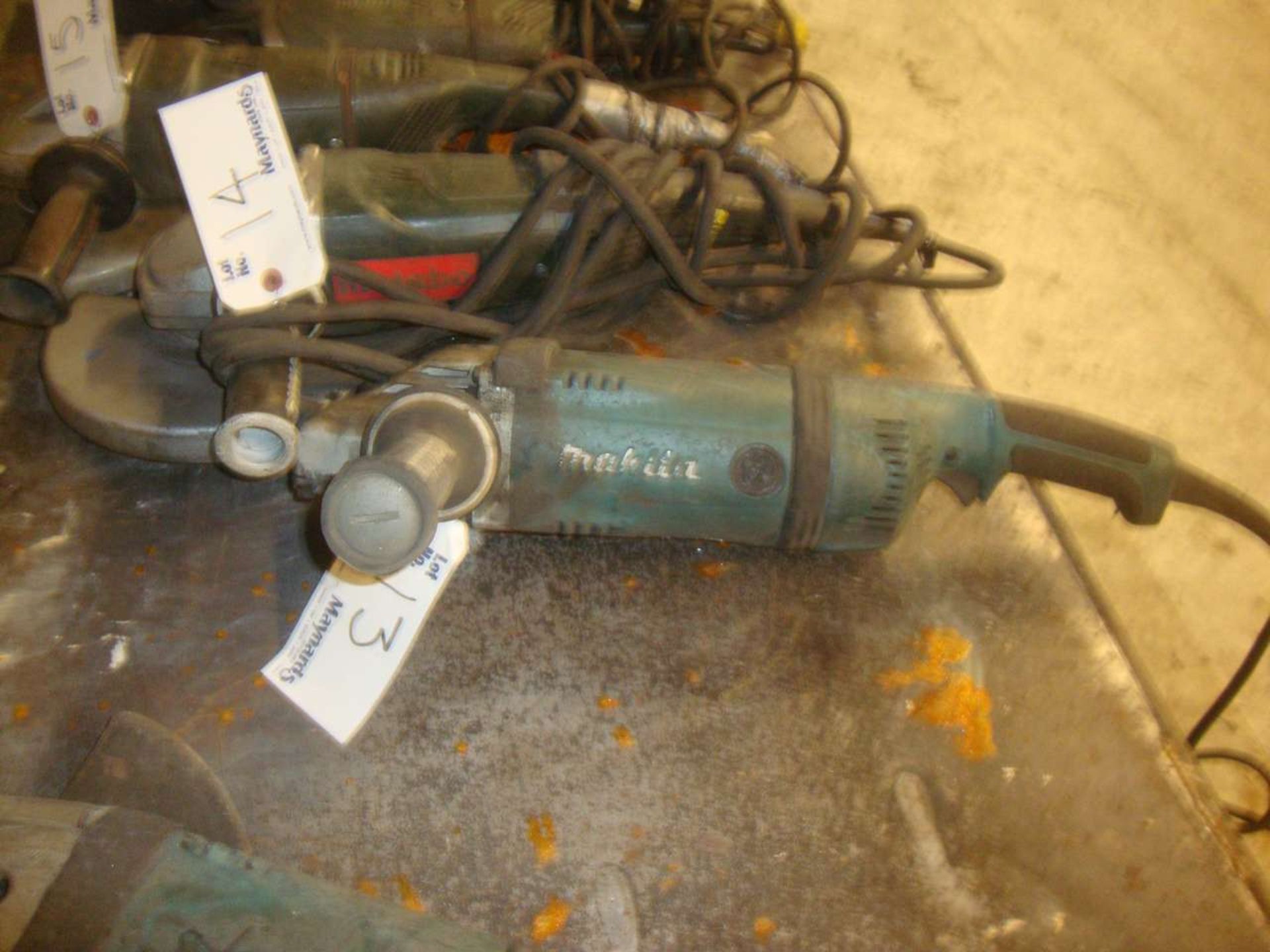 Makita Angle grinder